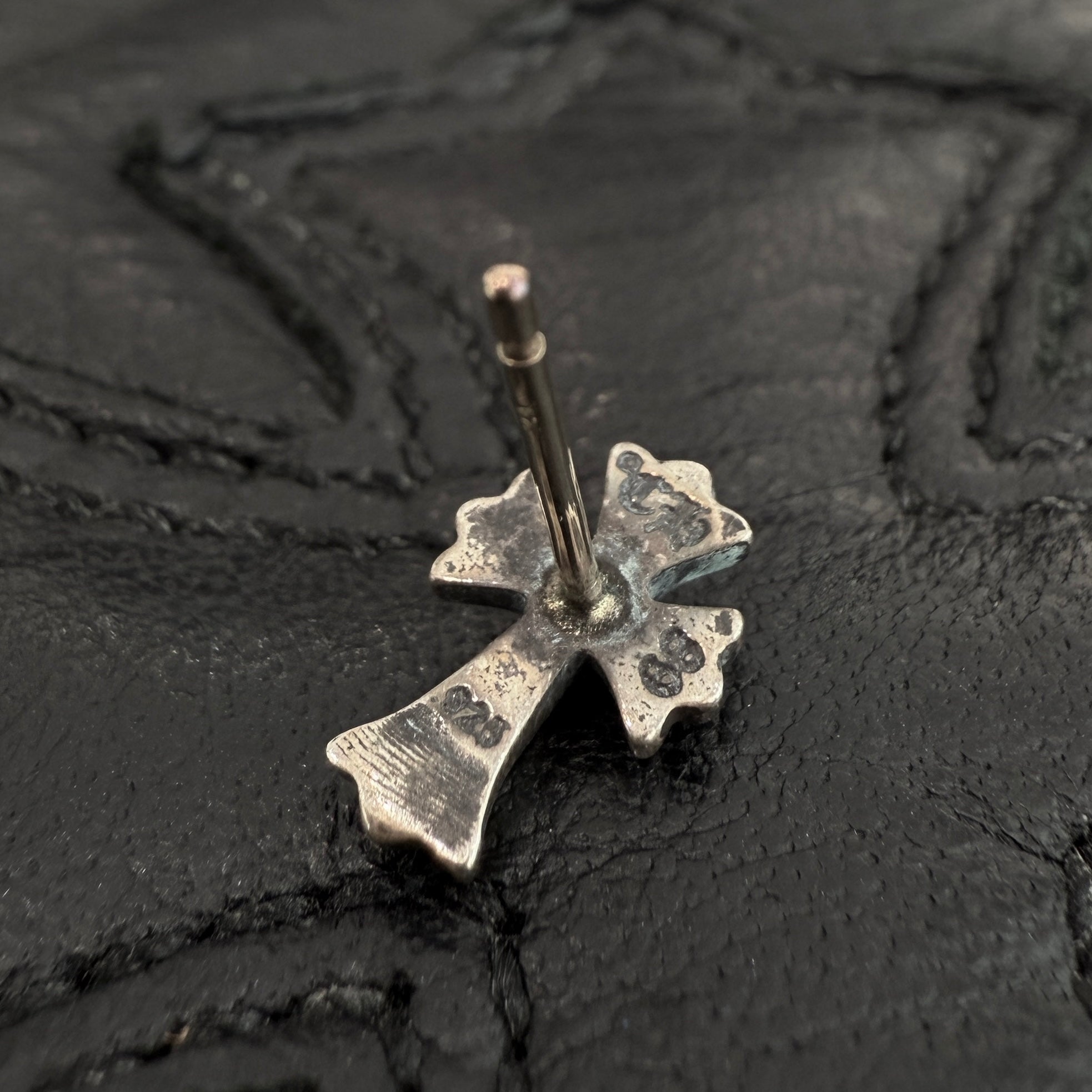 CHROME HEARTS CH Cross Stud Earring クロムハーツ CH クロス スタッズ イヤリング ピアス