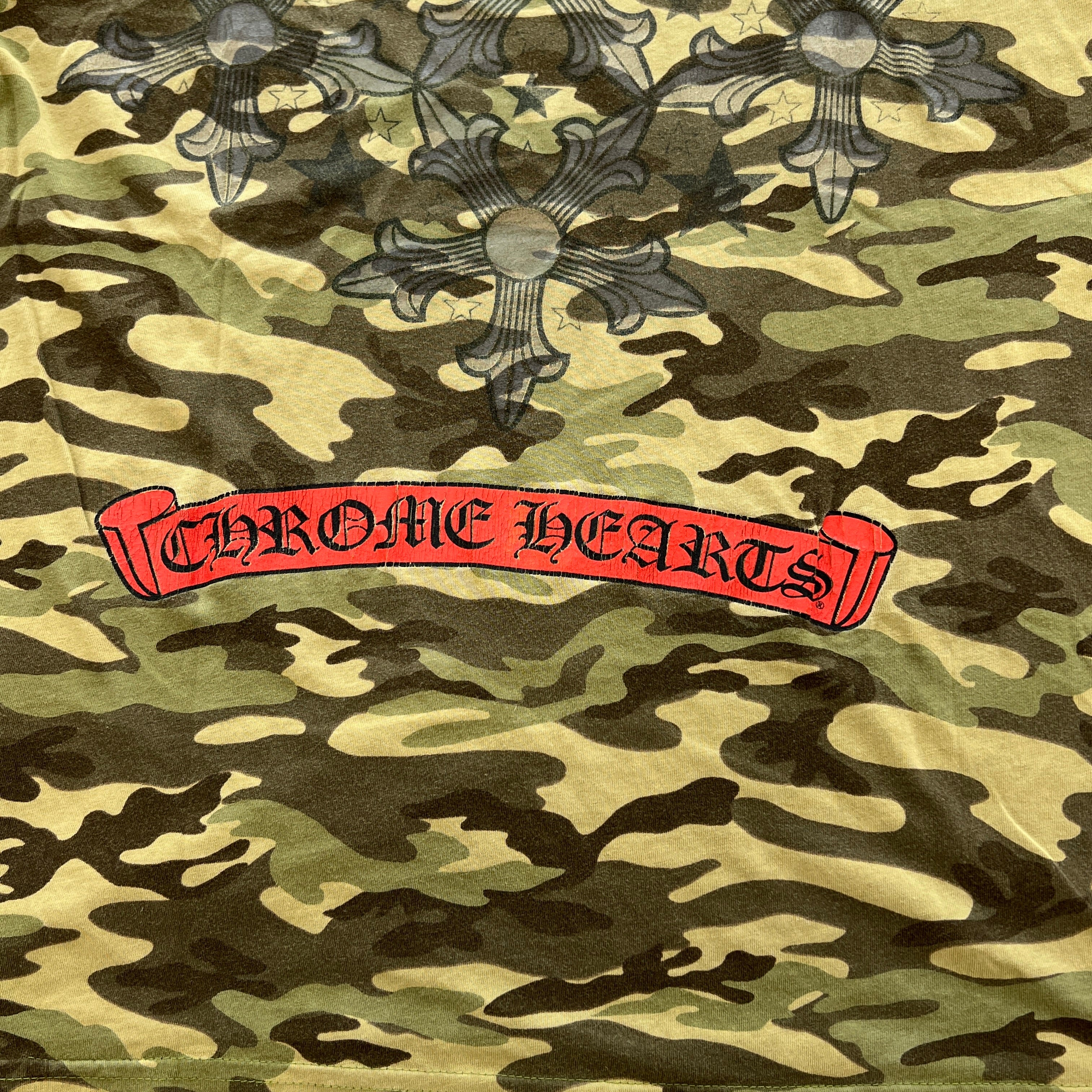 CHROME HEARTS Back CH Plus Cemetery Cross Print Camo Tee Size L