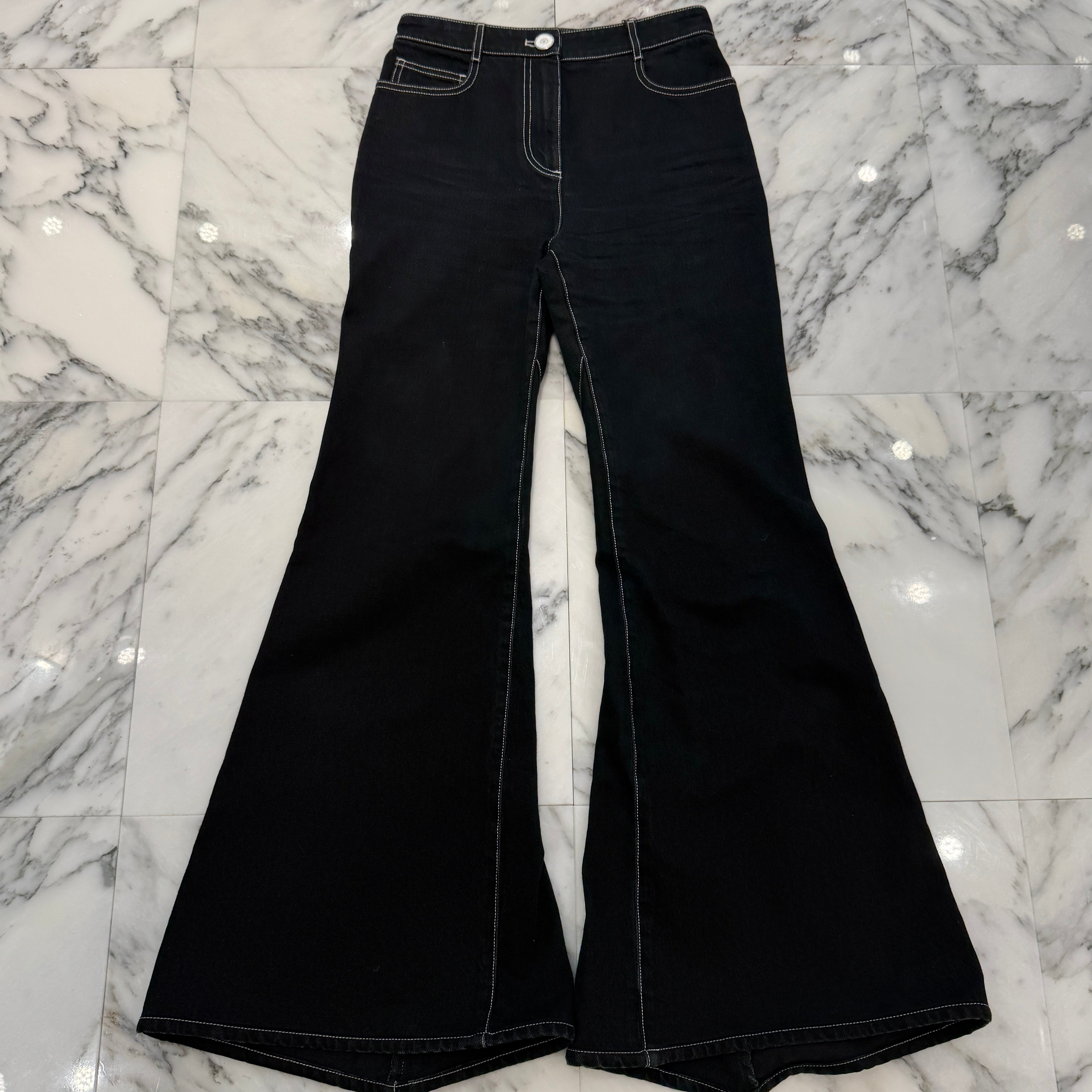 CHANEL 2023AW Coco Button Flare Boots Cut Denim Pants P74475V67295 Size 34 シャネル ココボタン フレア ブーツカット デニムパンツ サイズ34