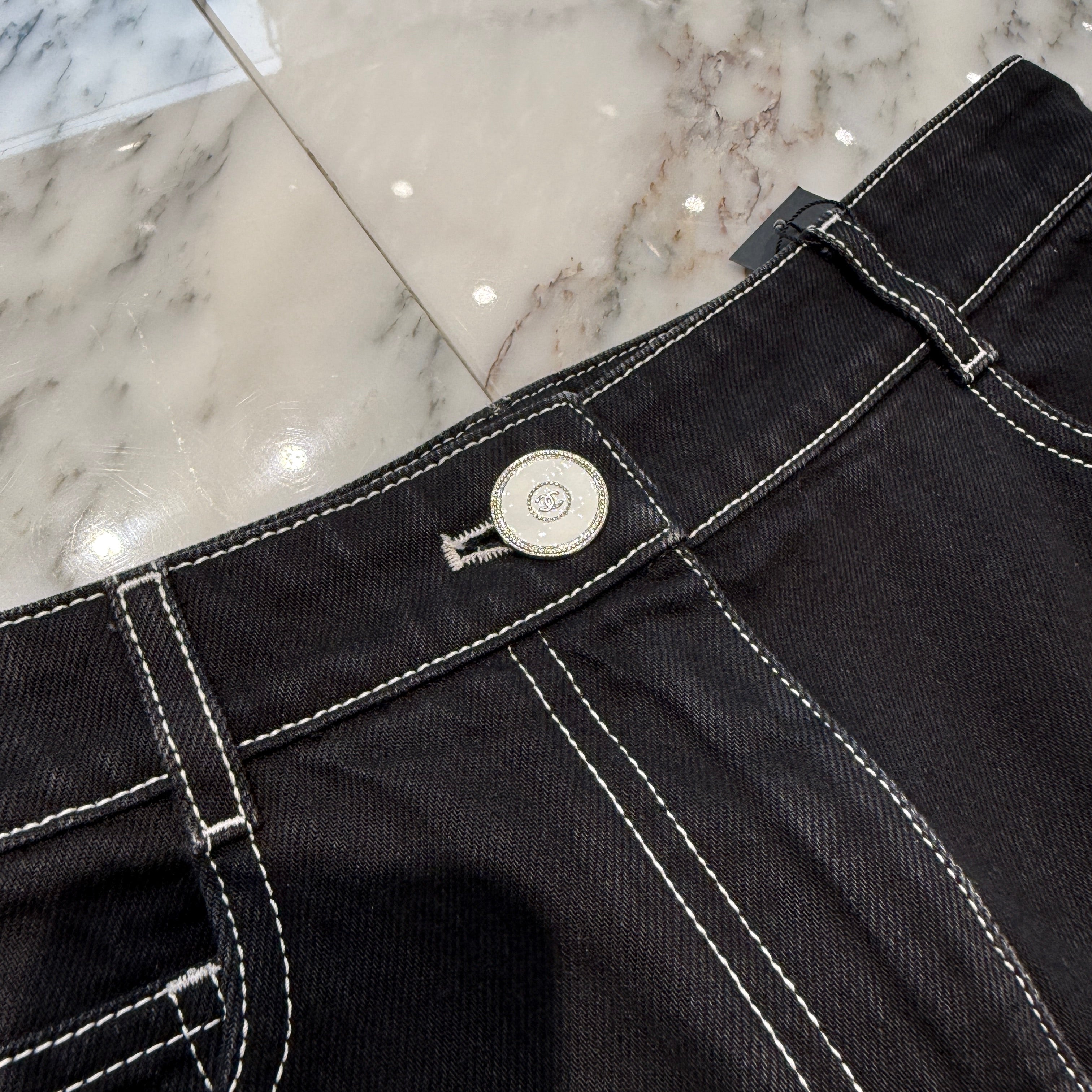 CHANEL ブーツカットデニム 34 CHANEL ブーツカットデニム 34