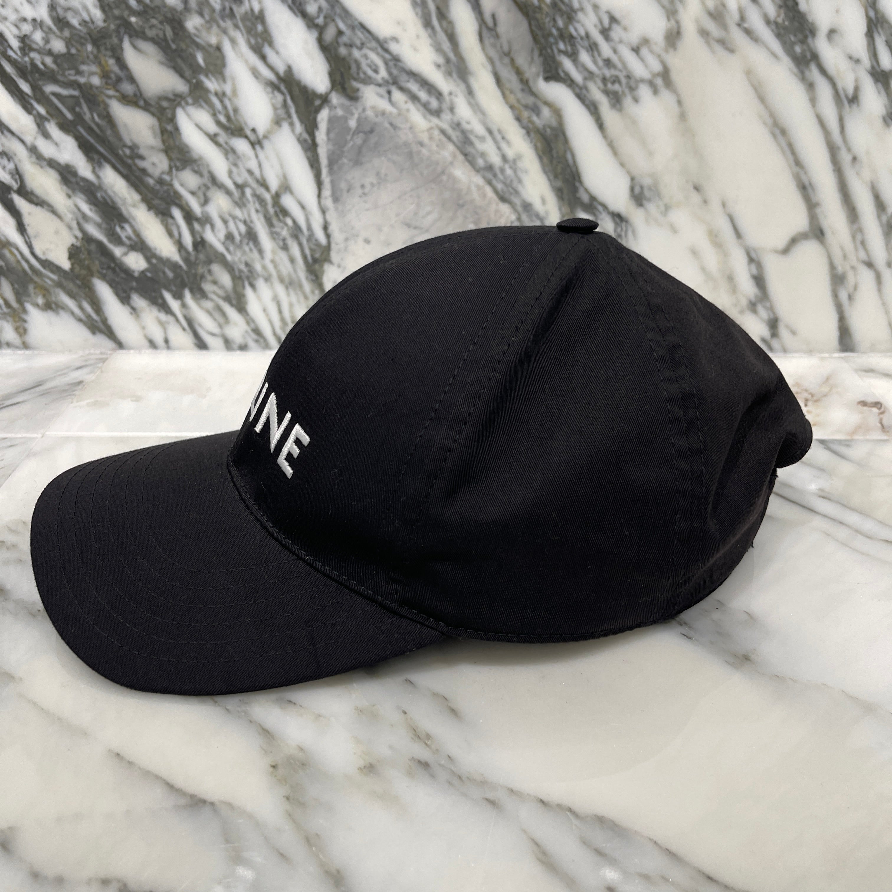 CELINE 2020AW Logo Embroidery Tracker Cap 2AUS9242N Size M