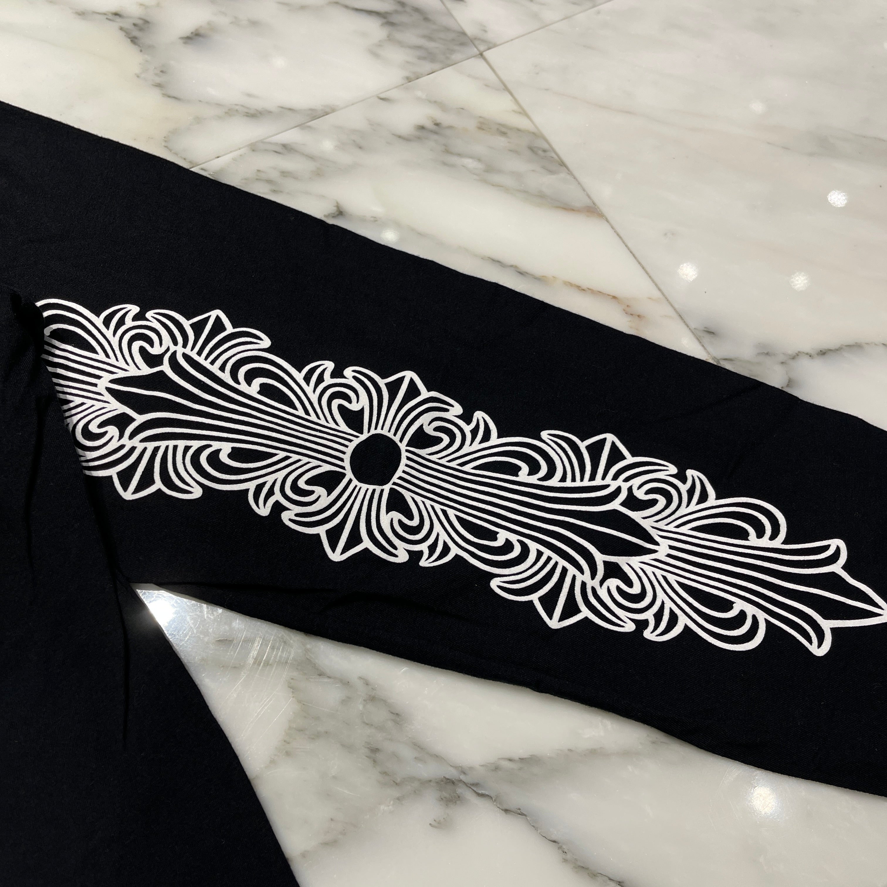 CHROME HEARTS TAIPEI Limited Horseshoe Long Sleeve Tee Size S クロムハーツ 台北限定 ホースシューロングスリーブTシャツ サイズS