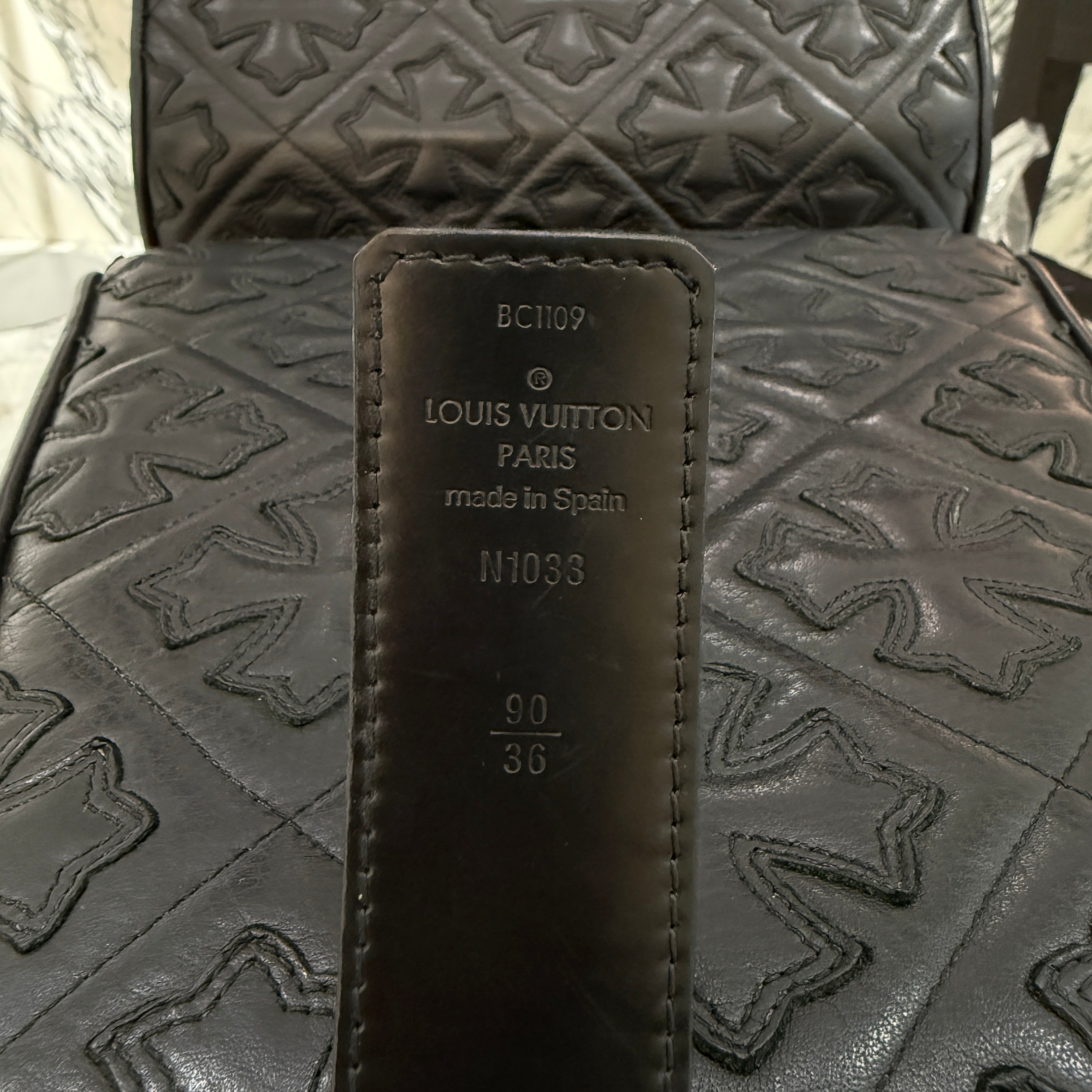 LOUIS VUITTON Rhinestone LV Initial Buckle Leather Belt M10026 Size 90/36 ルイヴィトン ラインストーン LVイニシャル バックル レザーベルト サイズ90/36