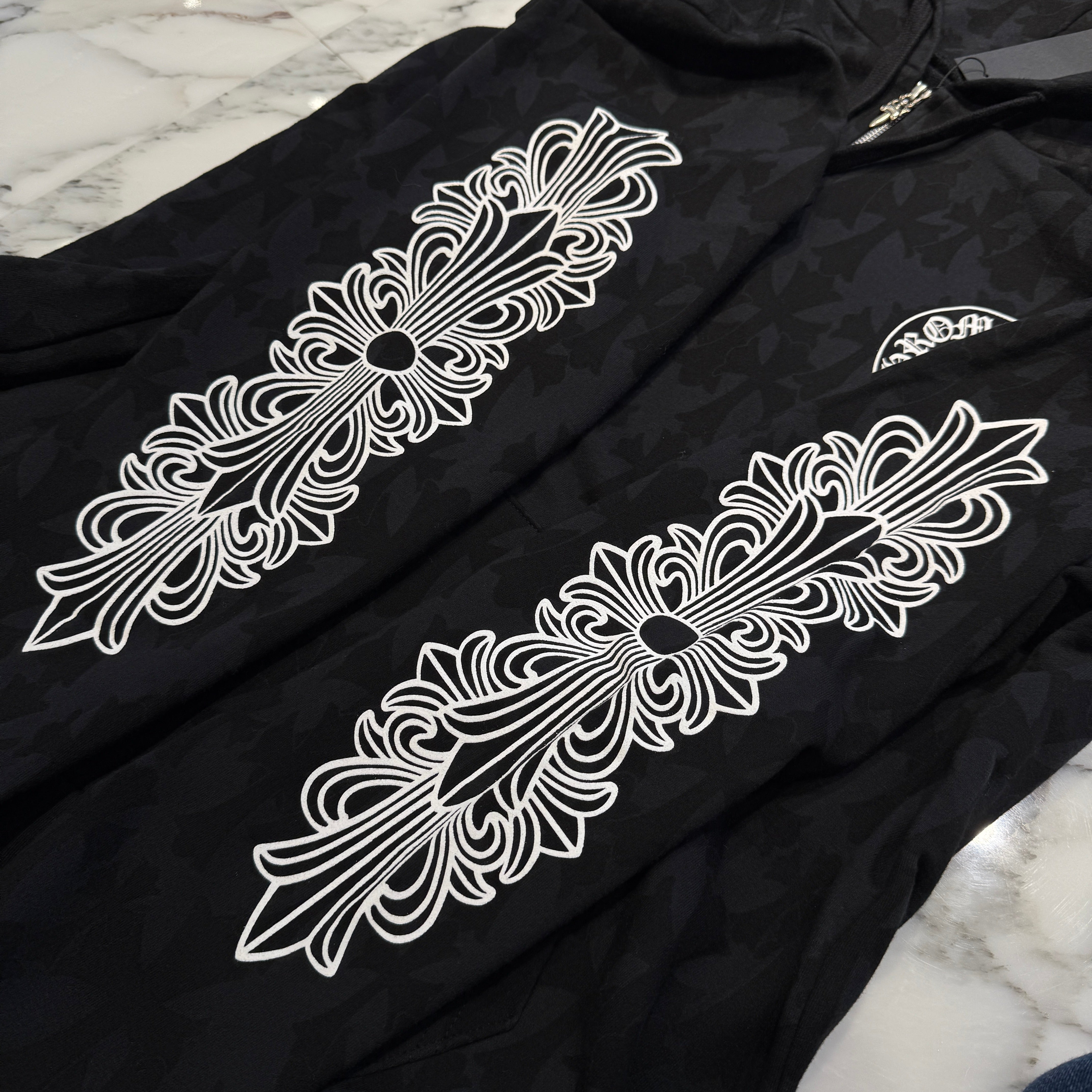 国内正規品 CHROME HEARTS セメタリー クロス レギンス CHROME HEARTS 2024SS Graveyard Cemetery Cross Zip Up Hoodie Size