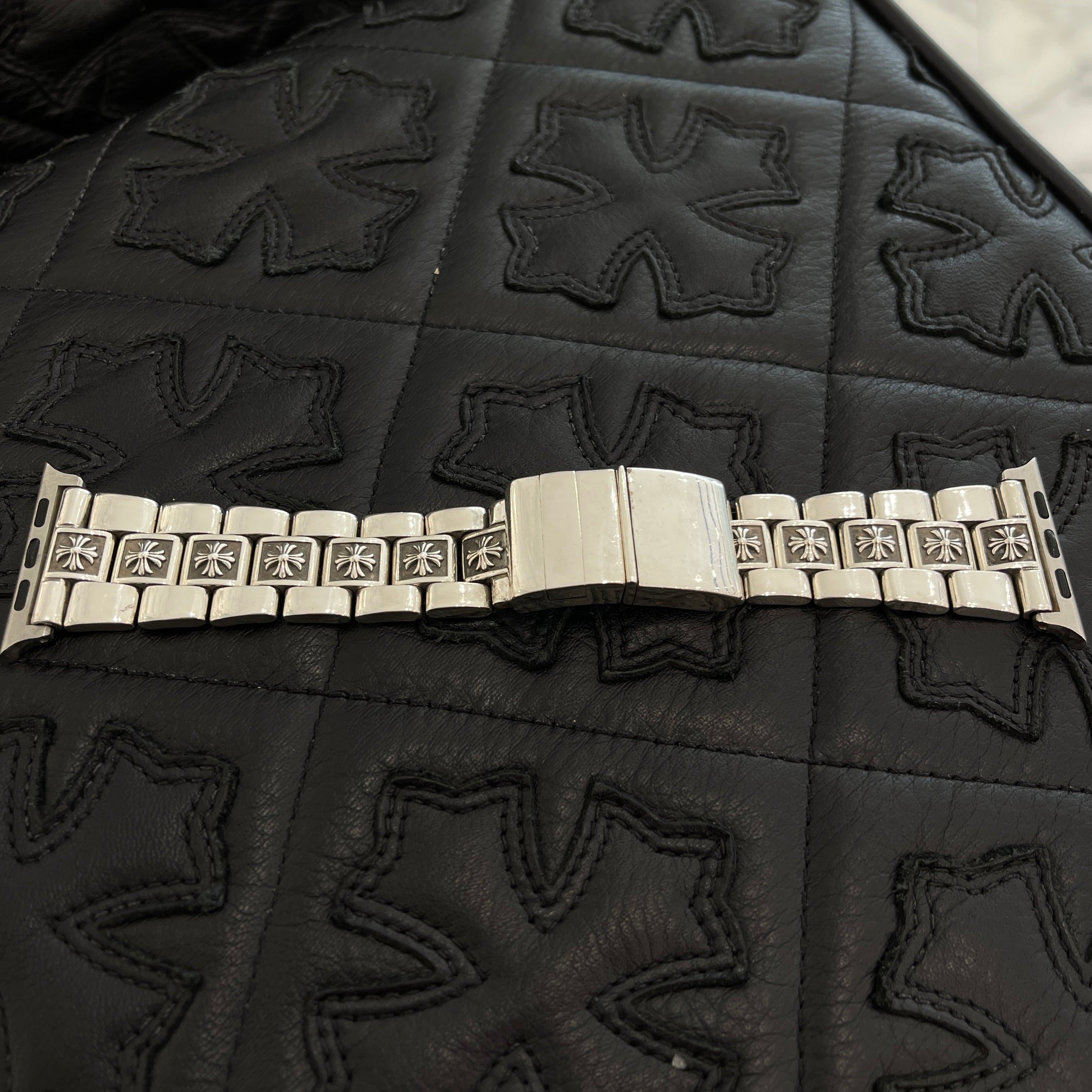 CHROME HEARTS FLAT APL 44MM CH PLS MEN Apple Watch Band クロムハーツ CHプラス 44MM アップルウォッチ バンド シルバー925
