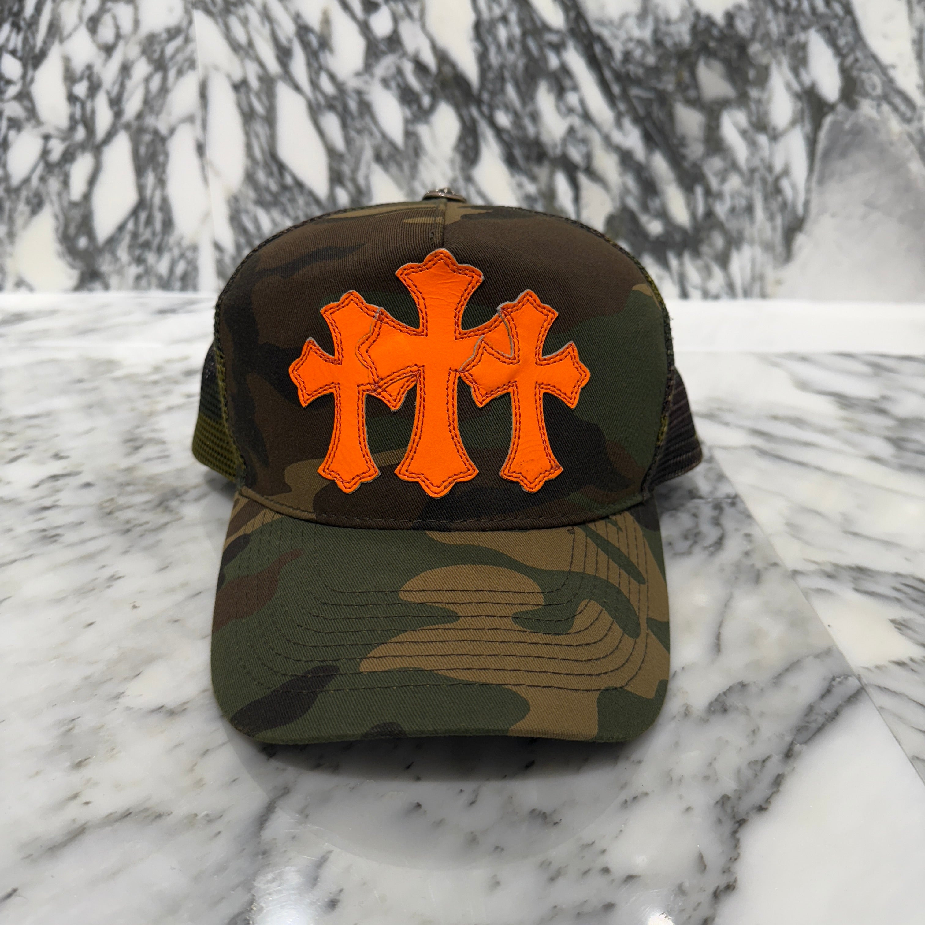 クロムハーツ TRUCKER CAP カモフラ3セメタリークロスパッチ帽子 
