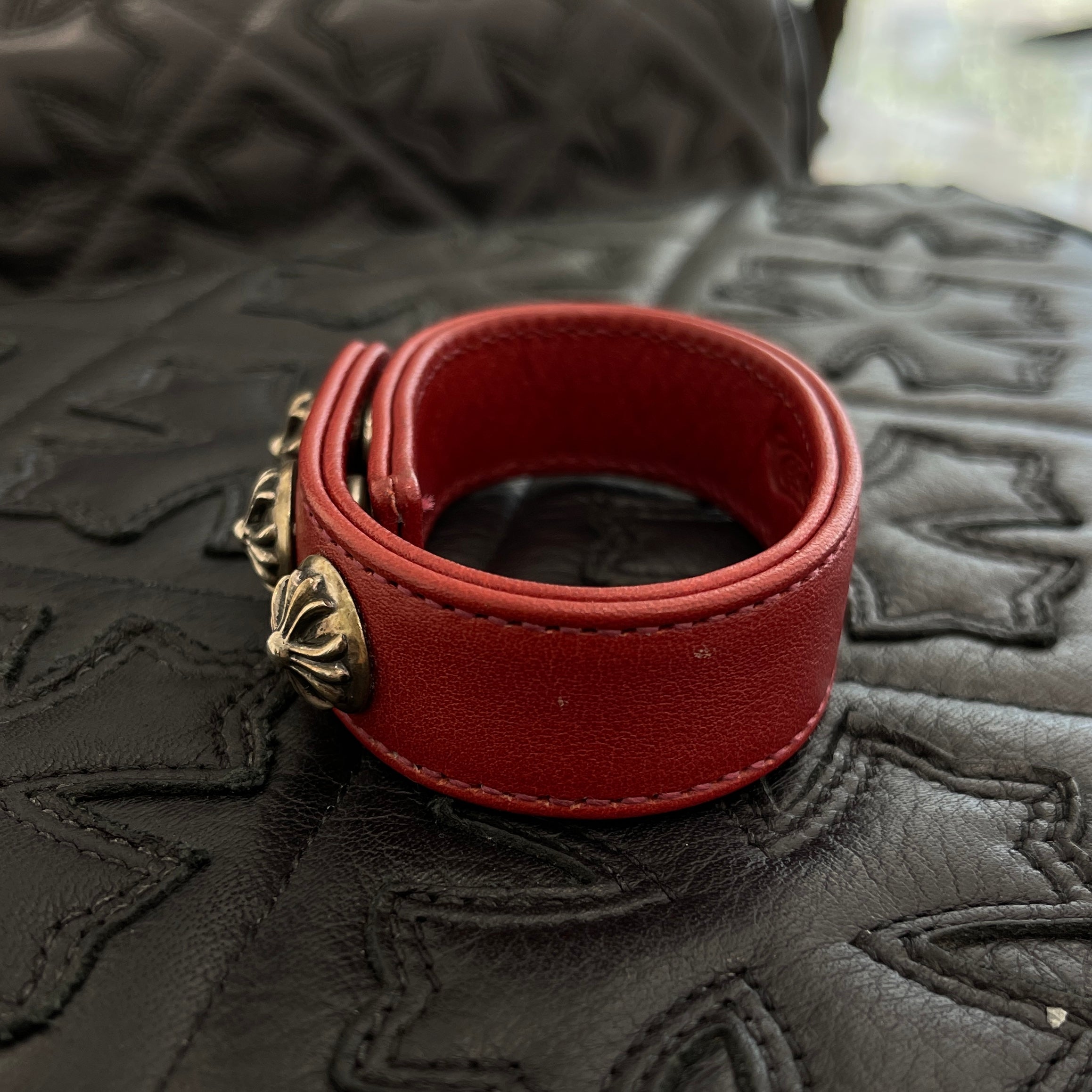 CHROME HEARTS 3BTN 2SNP LEATHER BRACELET クロムハーツ クロスボール 3ボタン 2スナップ レザーブレスレット