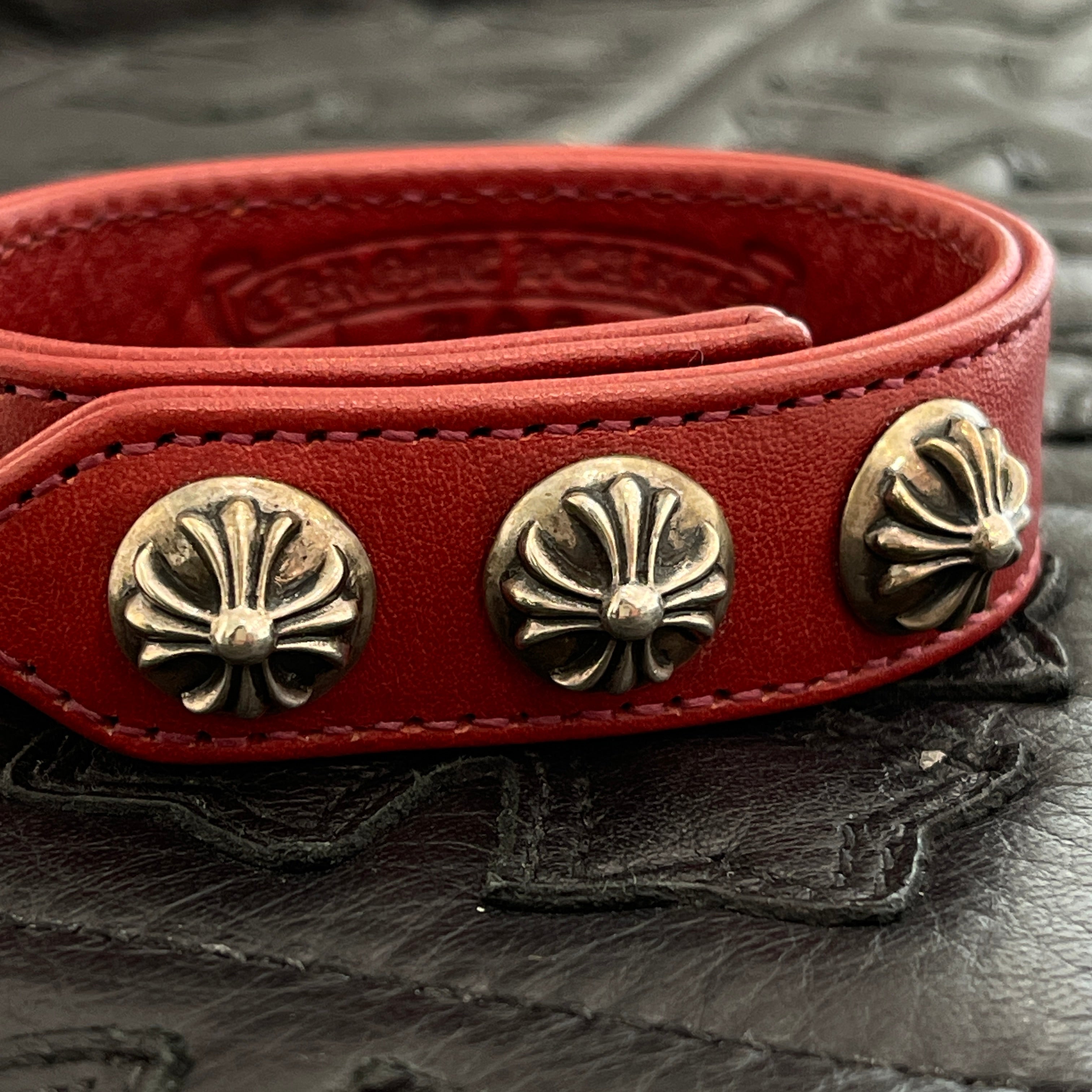 CHROME HEARTS 3BTN 2SNP LEATHER BRACELET クロムハーツ クロスボール 3ボタン 2スナップ レザーブレスレット