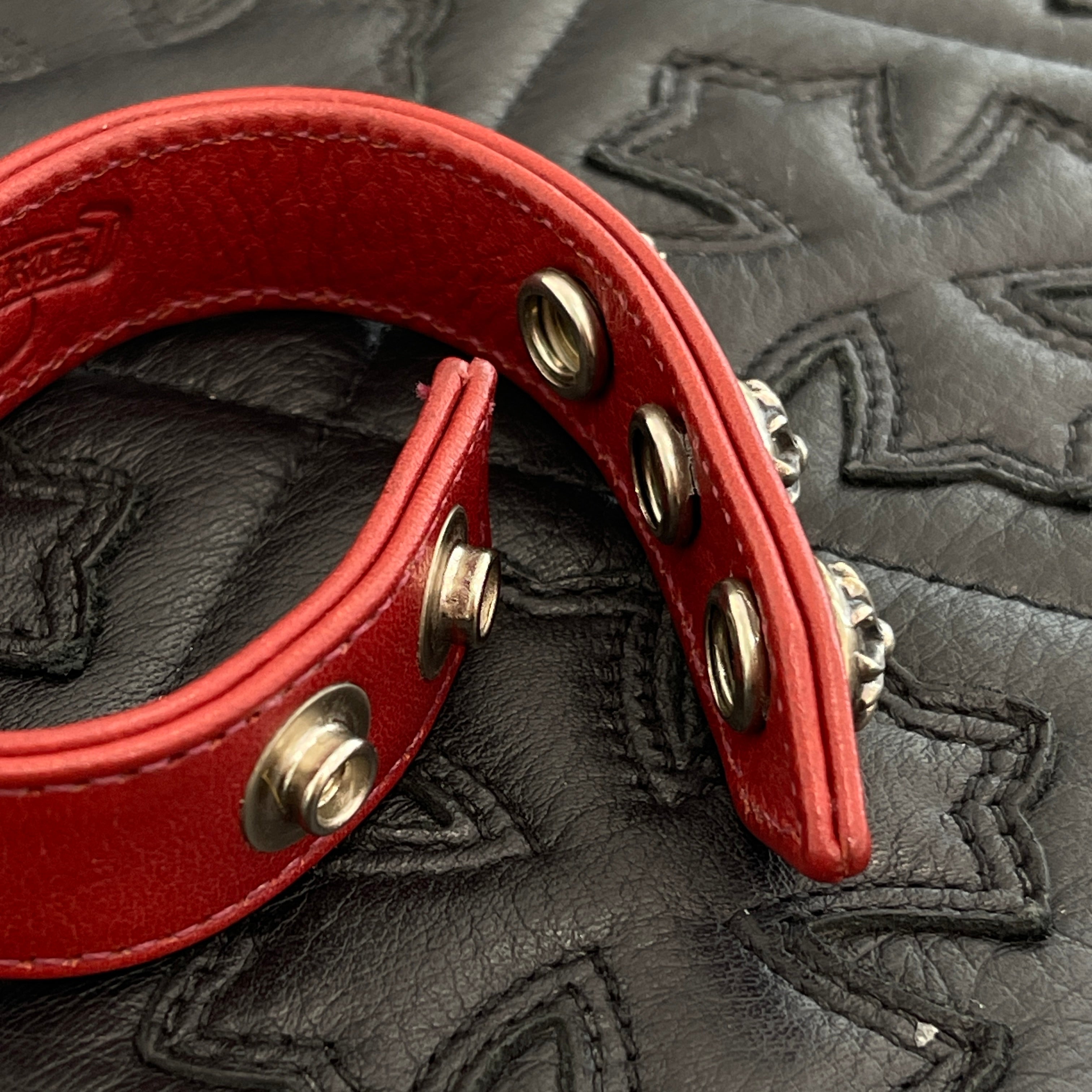 CHROME HEARTS 3BTN 2SNP LEATHER BRACELET クロムハーツ クロスボール
