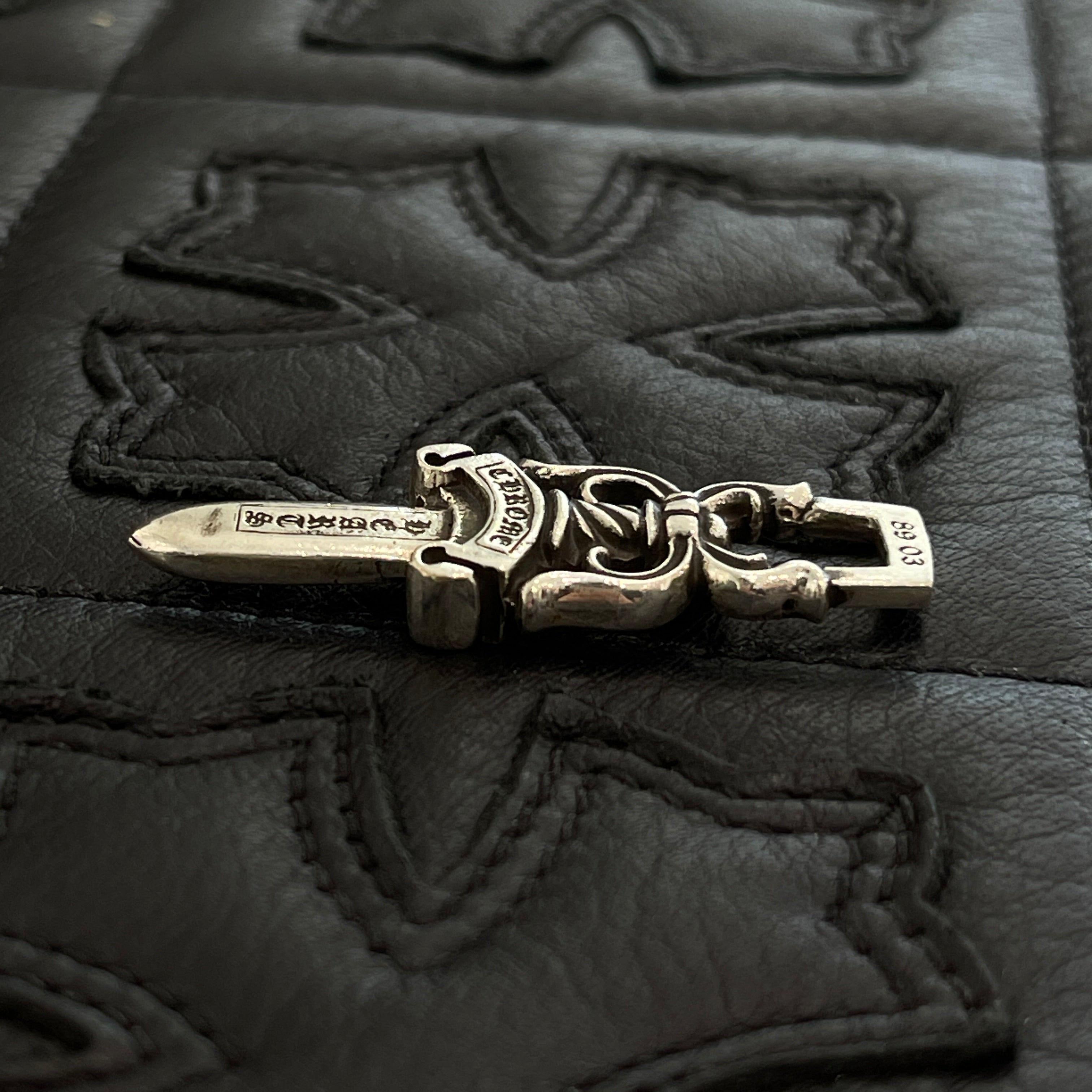 CHROME HEARTS Leather String Dagger Charm Pendant Top クロムハーツ レザー紐 ダガーチャーム ペンダントトップ