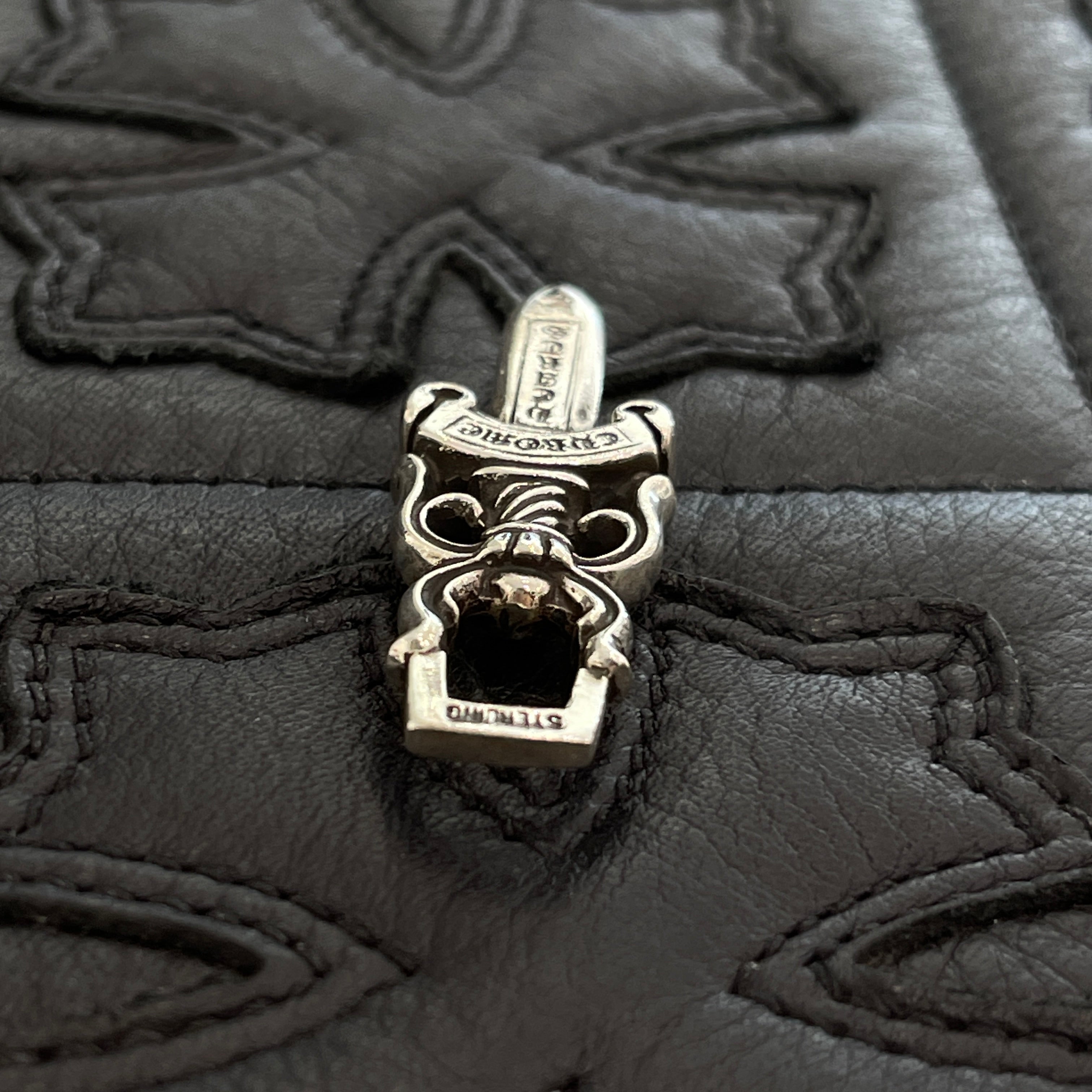 CHROME HEARTS Leather String Dagger Charm Pendant Top クロムハーツ レザー紐 ダガーチャーム ペンダントトップ