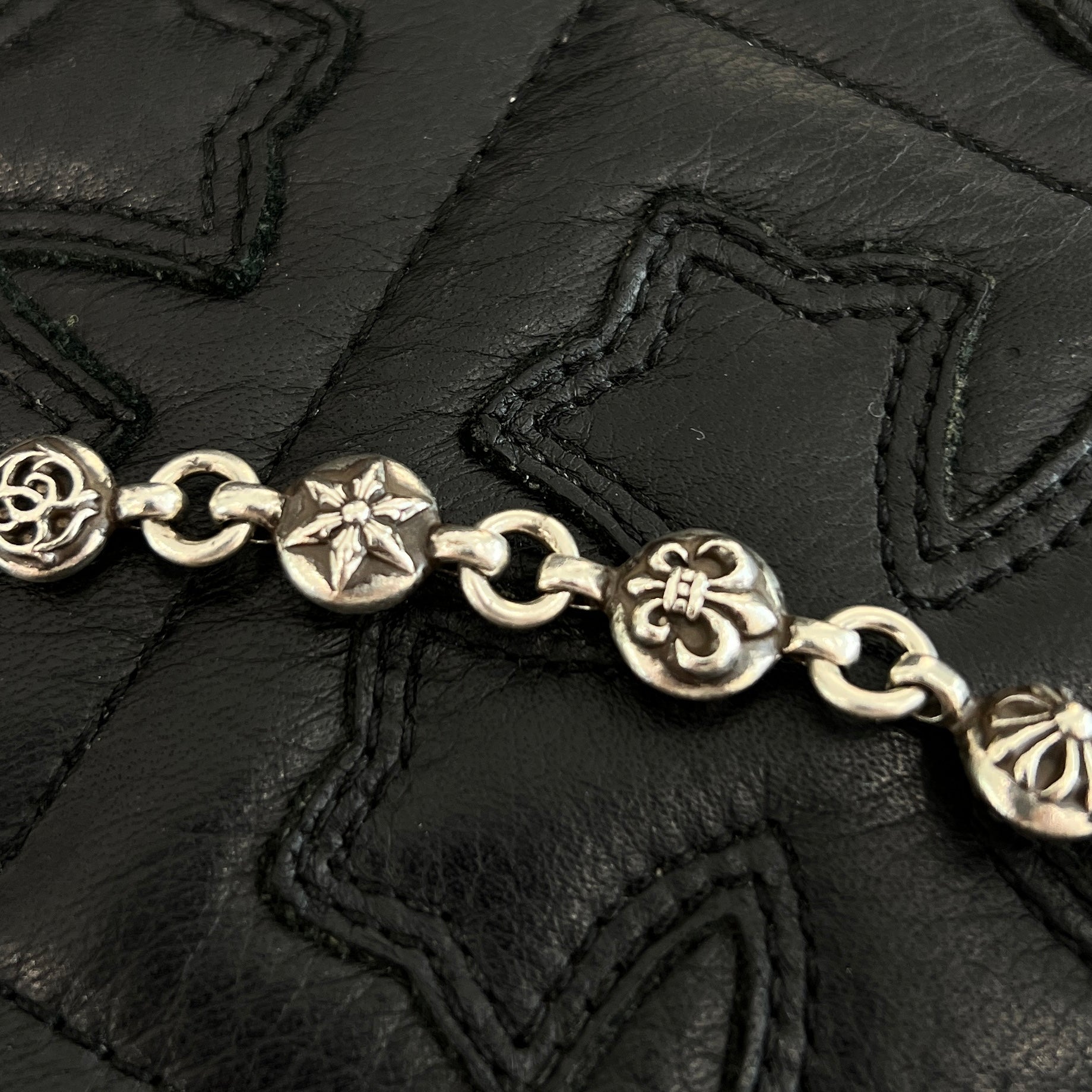 CHROME HEARTS Multi Cross Ball Short Wallet Chain クロム