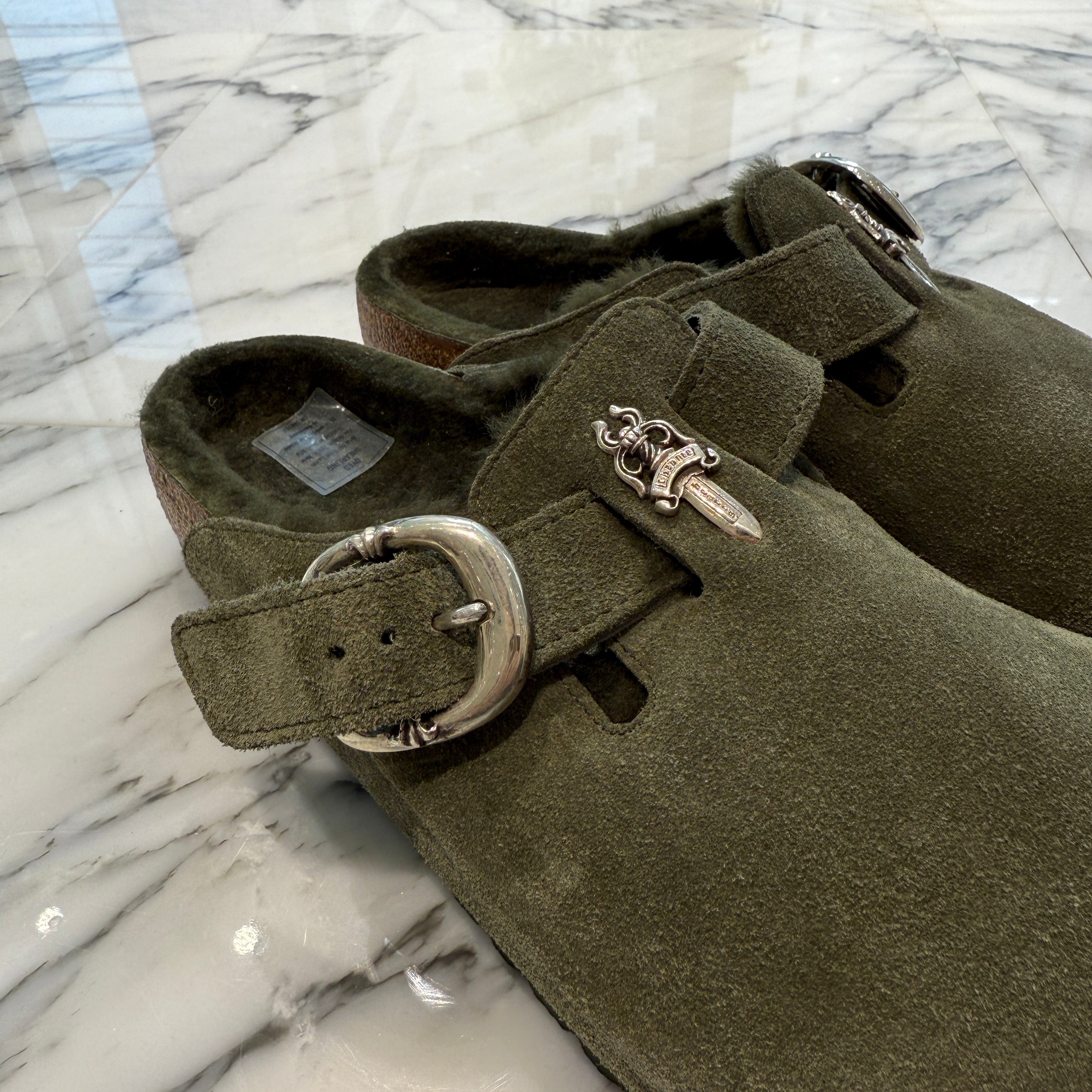 CHROME HEARTS × BIRKENSTOCK Boston Limited Silver Dagger Suede Leather Sandals Size 42(27cm) クロムハーツ × ビルケンストック ボストン限定 シルバーダガー装飾 スエードレザー サンダル サイズ42(27cm)