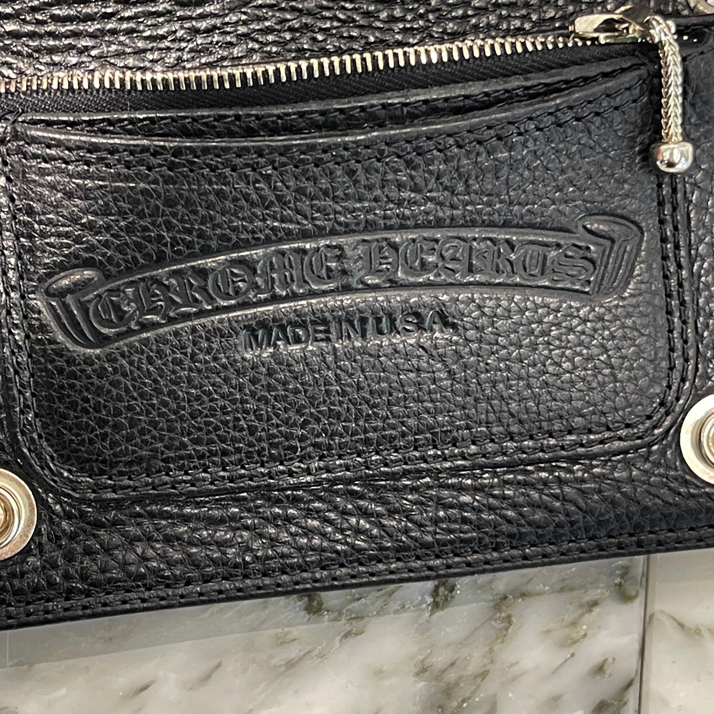 CHROME HEARTS 1 Zip Cross Patch Heavy Leather Wallet クロムハーツ