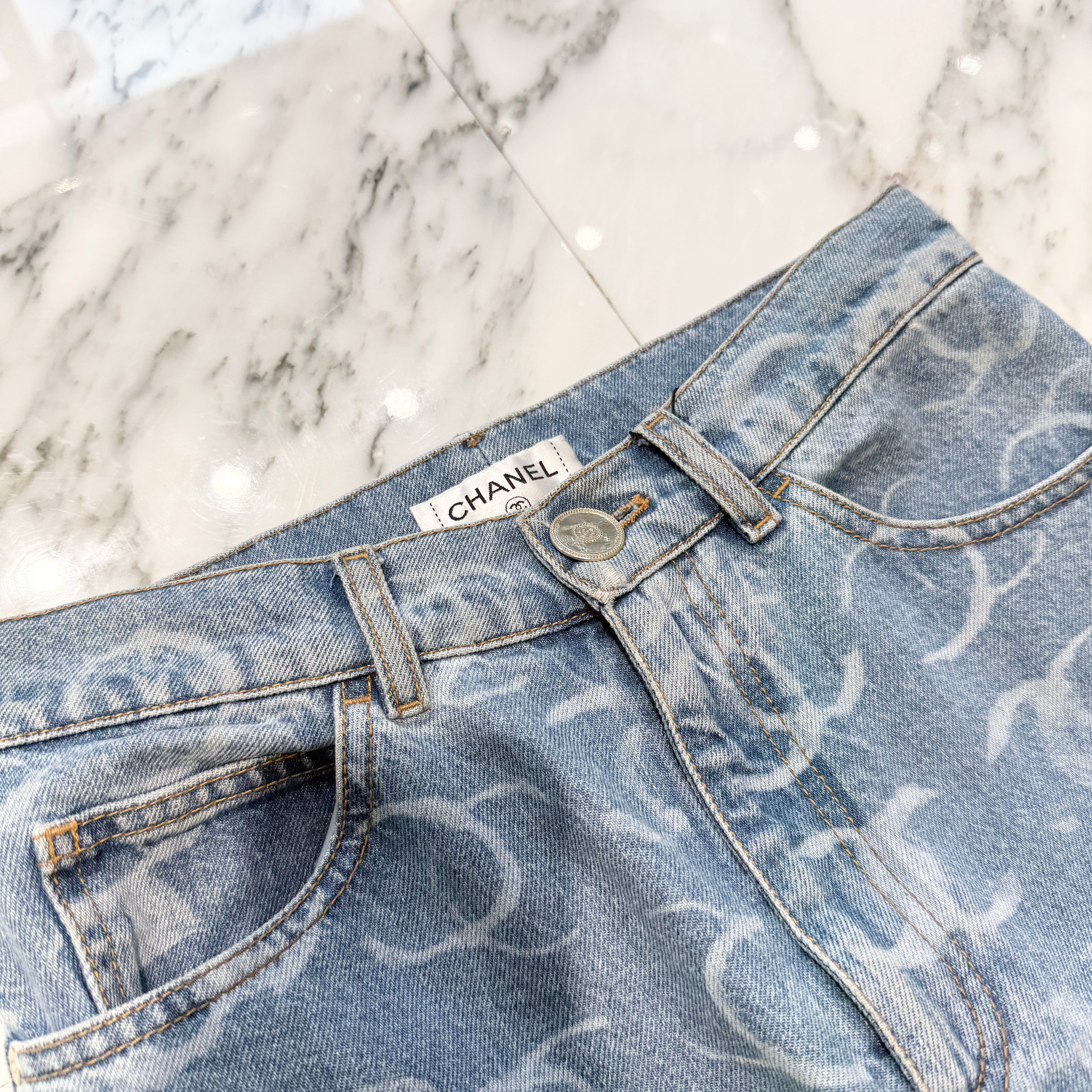 CHANEL 2023AW Coco Mark Print Flare Cut Denim Pants P75555V67154 Size 34 シャネル ココマークプリント フレアカット デニムパンツ サイズ34
