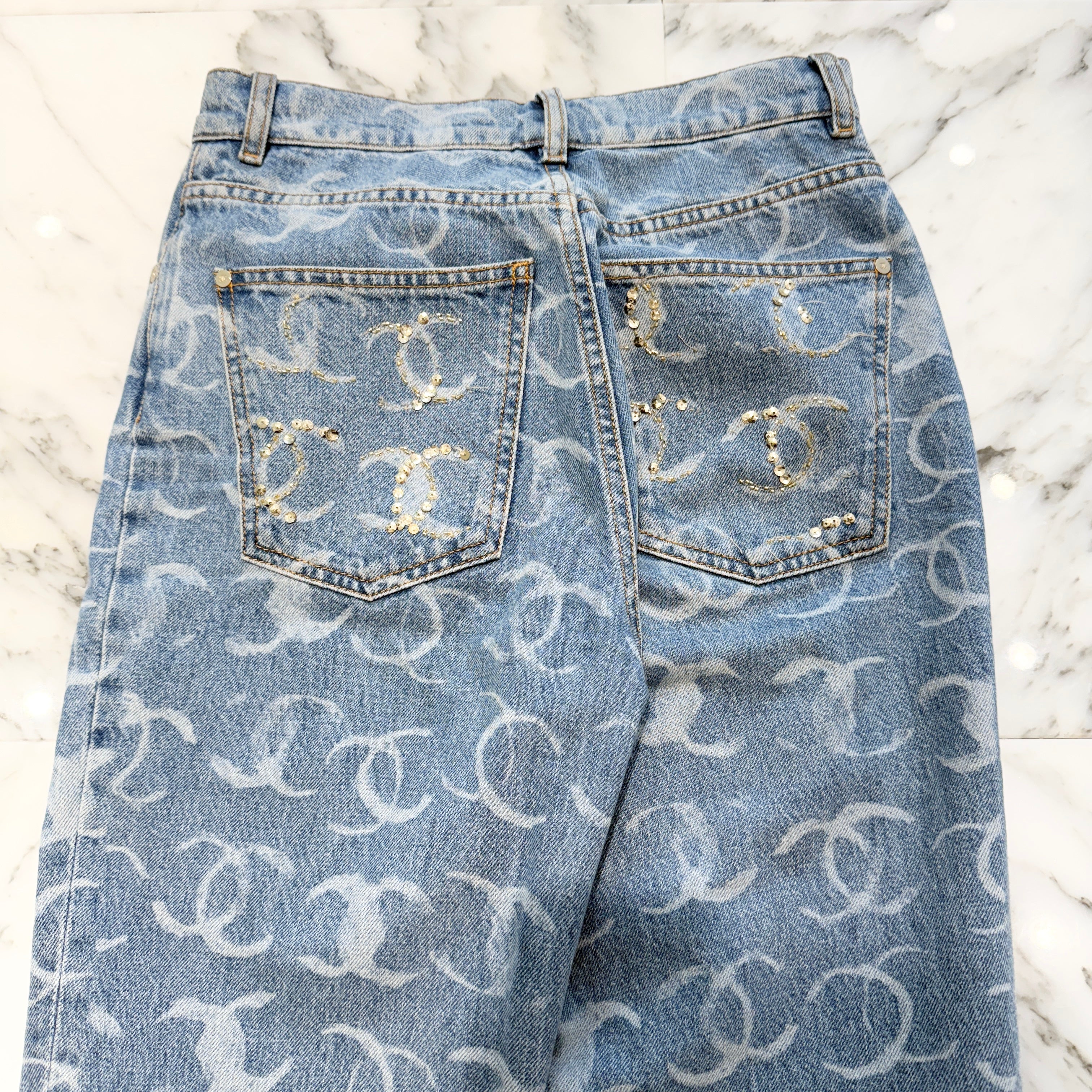 CHANEL 2023AW Coco Mark Print Flare Cut Denim Pants P75555V67154 Size 34 シャネル ココマークプリント フレアカット デニムパンツ サイズ34