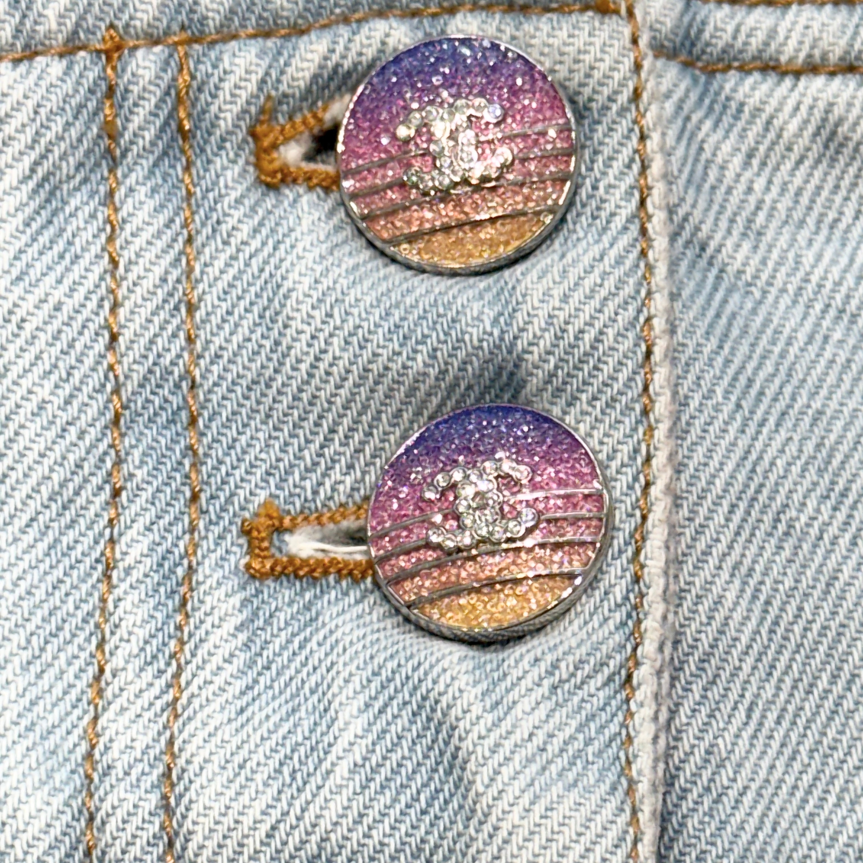 CHANEL 2024 Cruise Gradient Mini Denim Shorts P75403V68290 Size 34 シャネル 2024クルーズ グラデーション ミニ デニムショーツ サイズ34