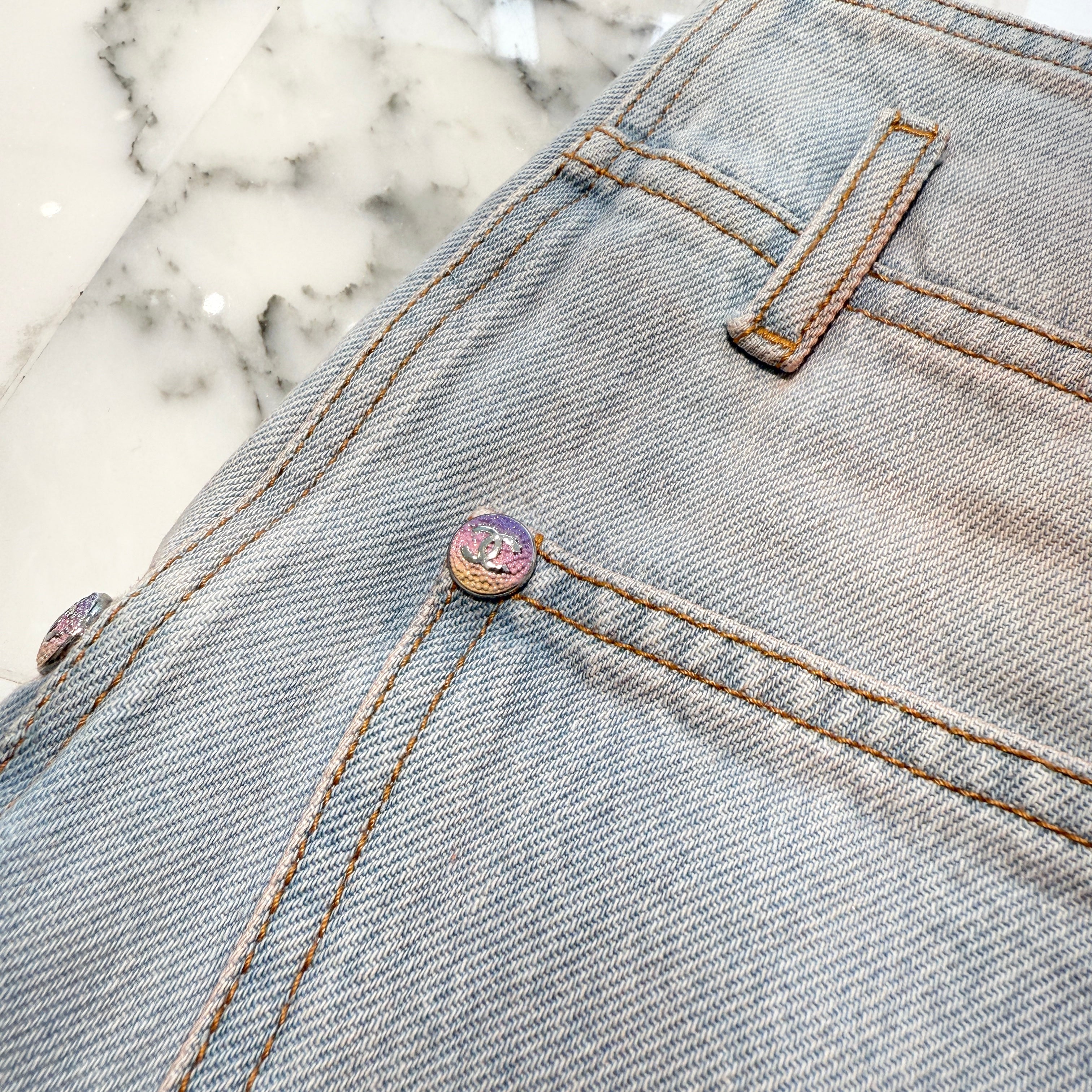 CHANEL 2024 Cruise Gradient Mini Denim Shorts P75403V68290 Size 34 シャネル 2024クルーズ グラデーション ミニ デニムショーツ サイズ34