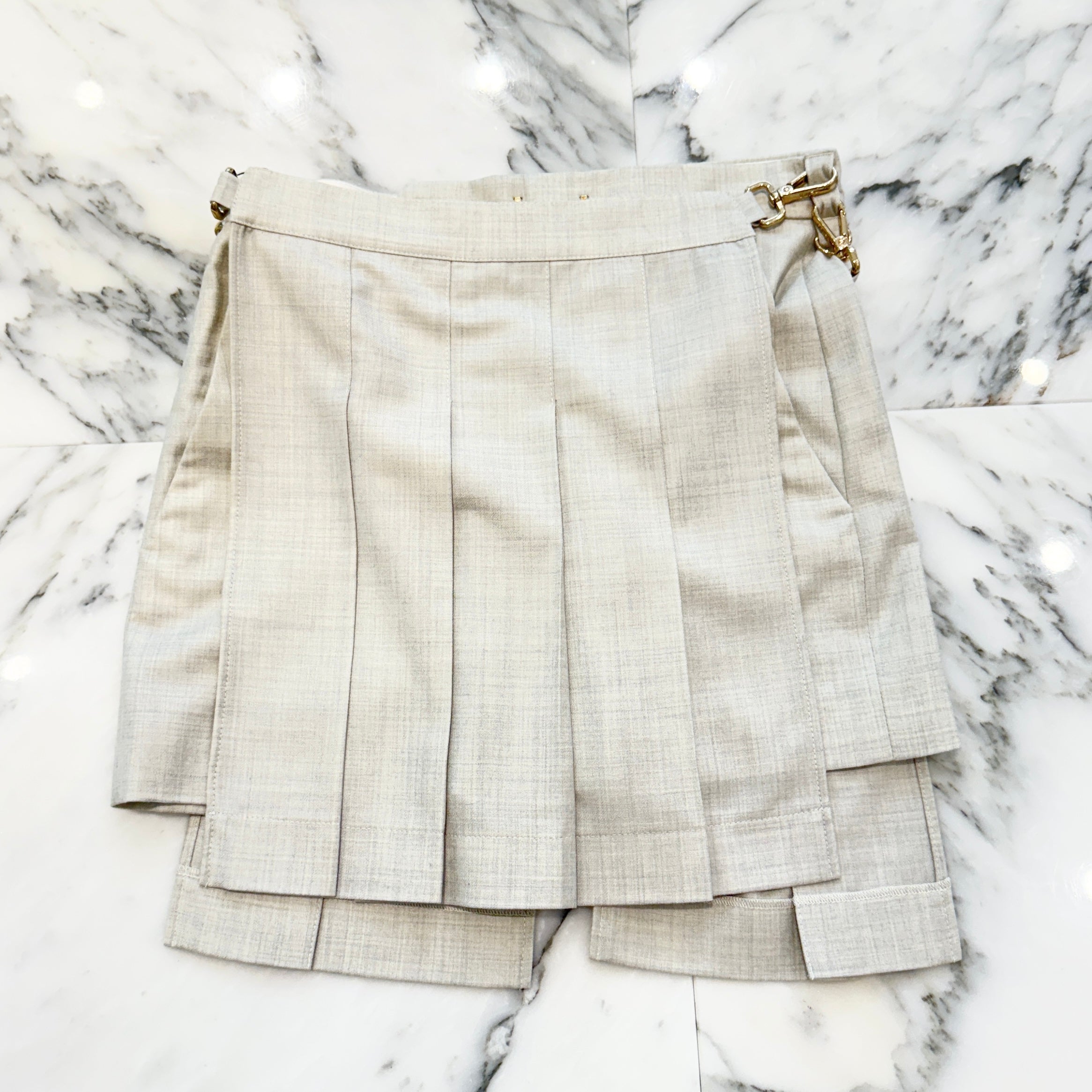 FENDI 2023AW High Waist Slim Fit Shorts FR6533 AM3N Size 4 フェンディ ハイウェスト スリムフィット ショーツ サイズ4