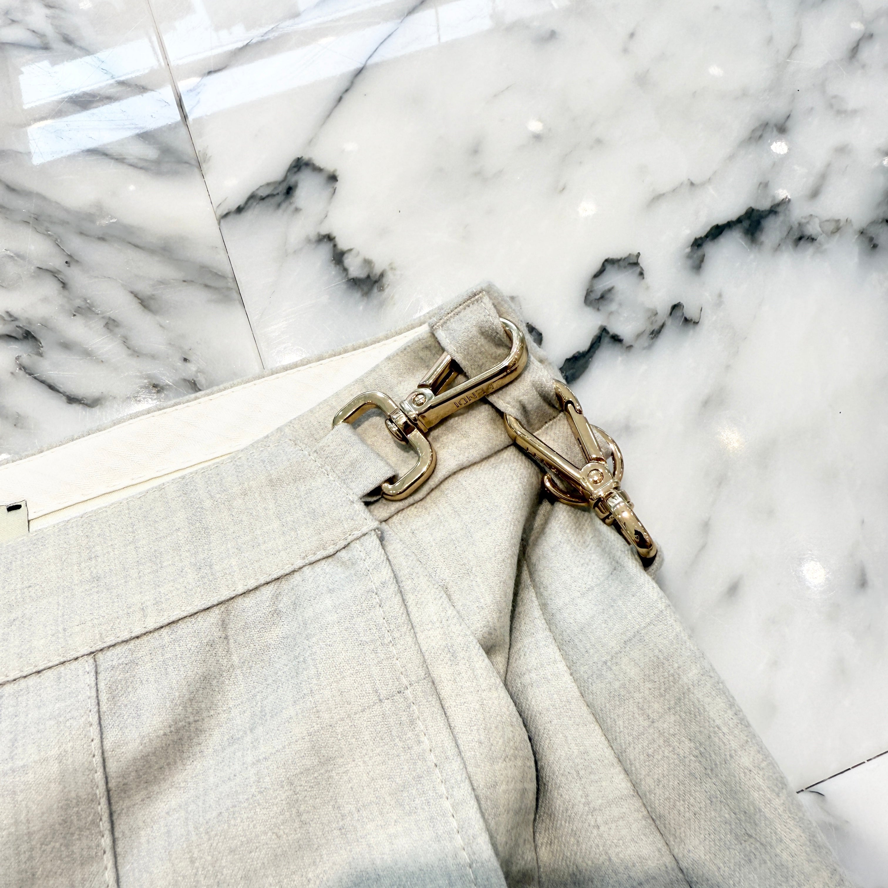 FENDI 2023AW High Waist Slim Fit Shorts FR6533 AM3N Size 4 フェンディ ハイウェスト スリムフィット ショーツ サイズ4