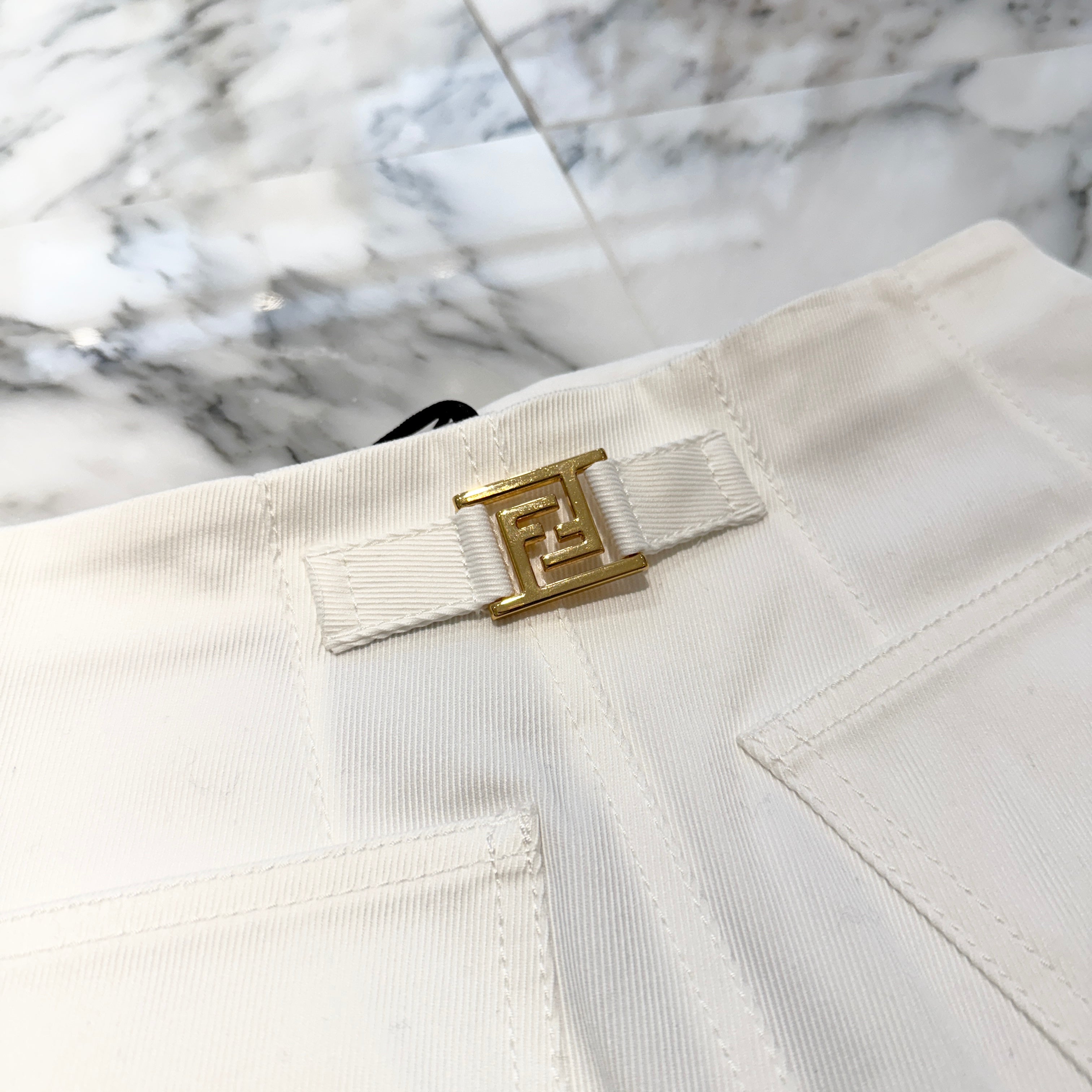 FENDI 2023AW FD Gold Emblem Cotton Pantalon Shorts FLP766 AK6E Size 38 フェンディ FDゴールドエンブレム コットン パンタロンショーツ サイズ38