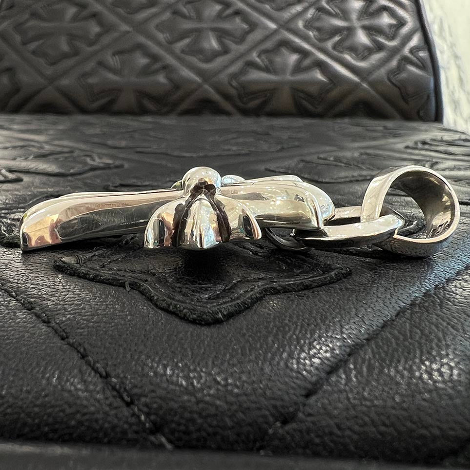 CHROME HEARTS Small CH Cross Pendant With Bail クロムハーツ スモール CHクロス ペンダント ウィズ ベイル シルバー925