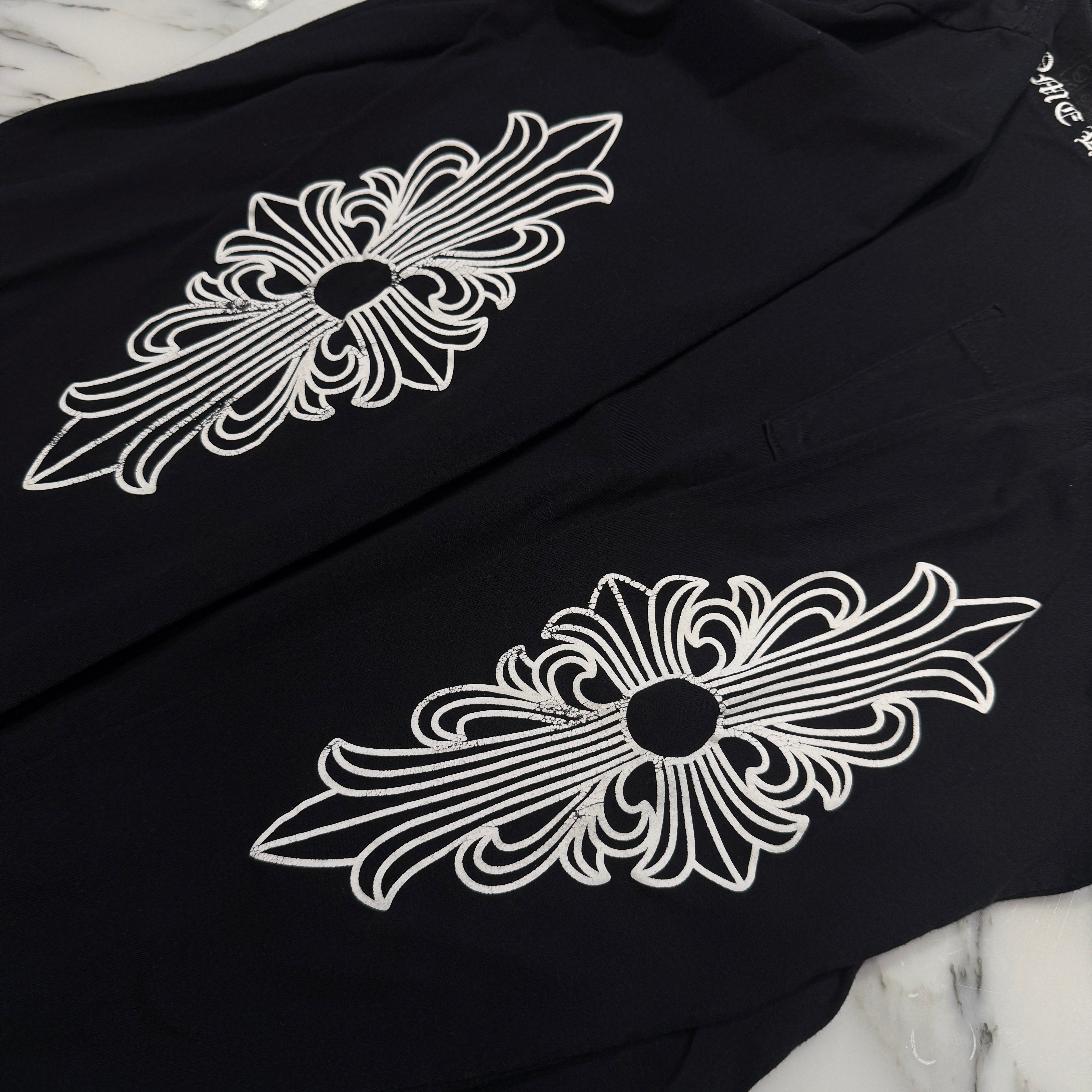 CHROME HEARTS Neck Logo Floral Cross Horseshoe Long Sleeve Tee