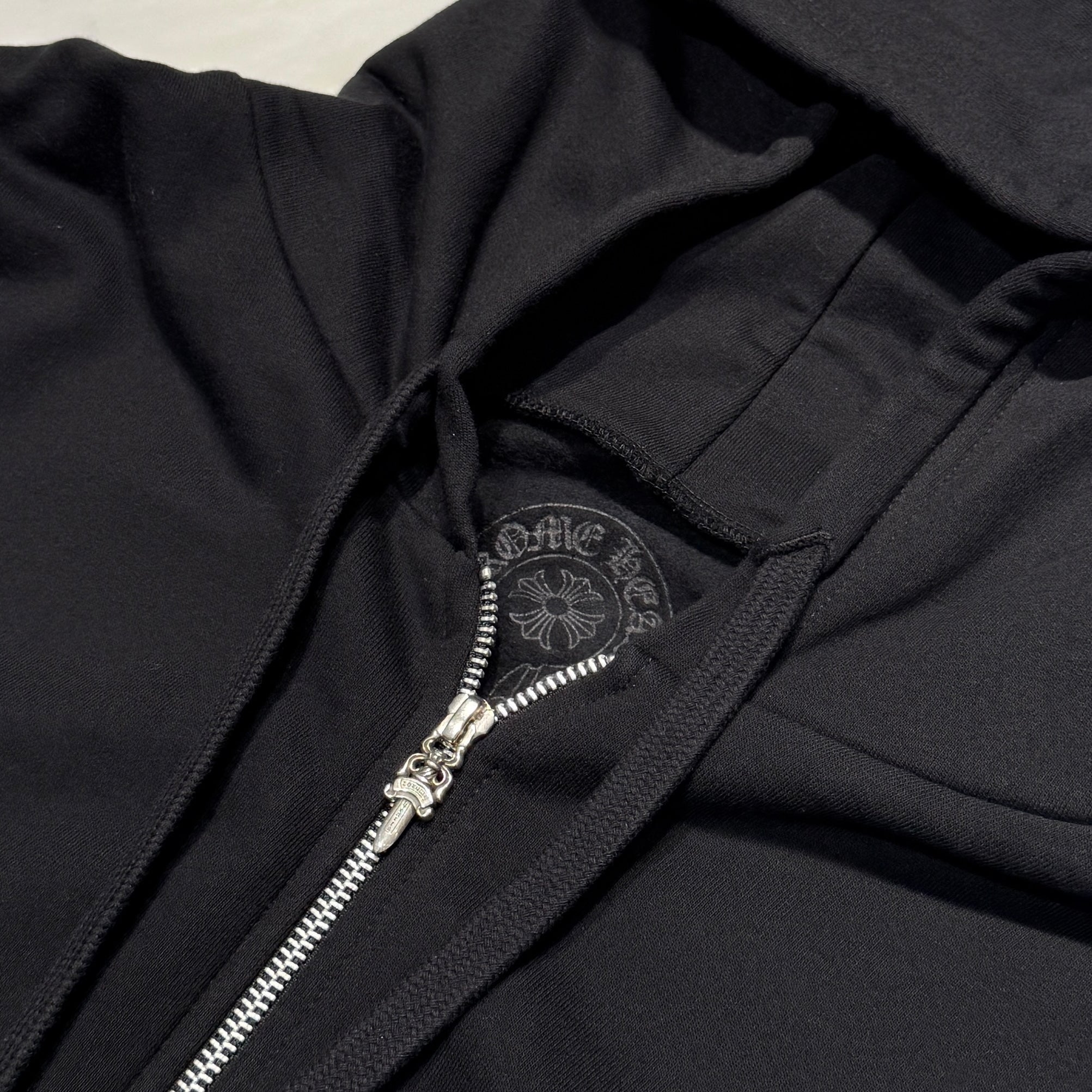 CHROME HEARTS 1998 Vertical Logo Glitter Zip Up Hoodie Size XL クロムハーツ 1998 ヴァーティカルロゴ グリッタージップアップフーディ サイズXL