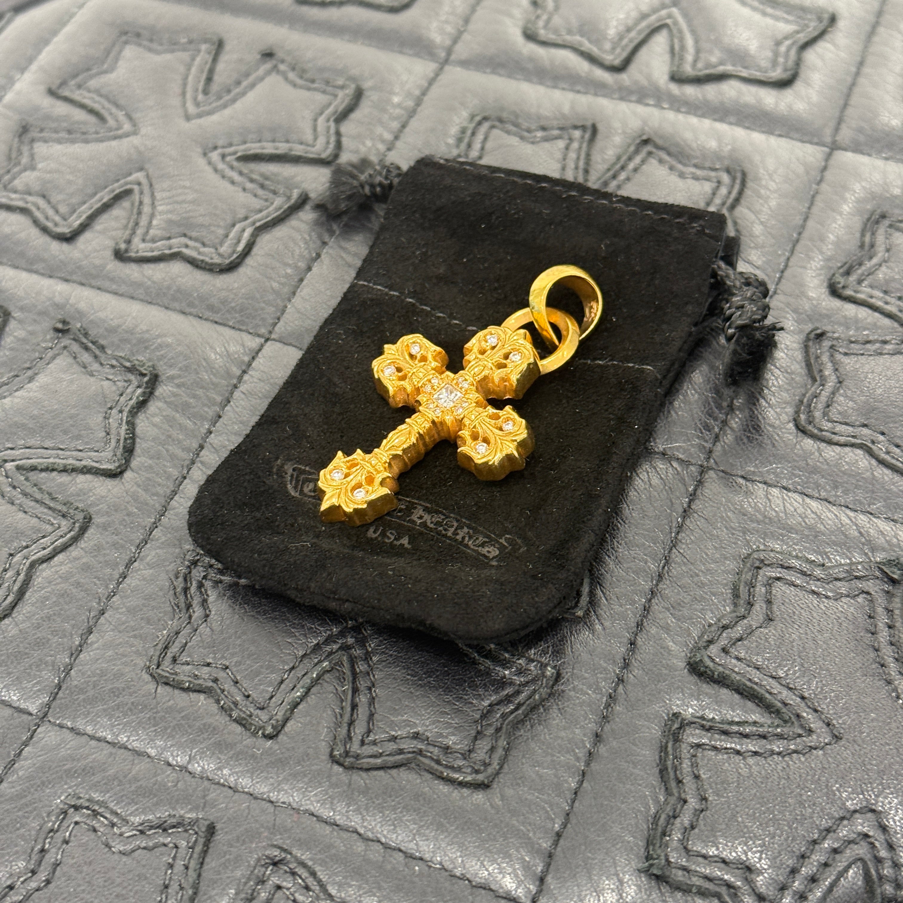 CHROME HEARTS 22K Filig Cross-XSM P D Pendant Top クロムハーツ 22K フィリグリークロスXS PAVEダイヤ ゴールド ペンダントトップ