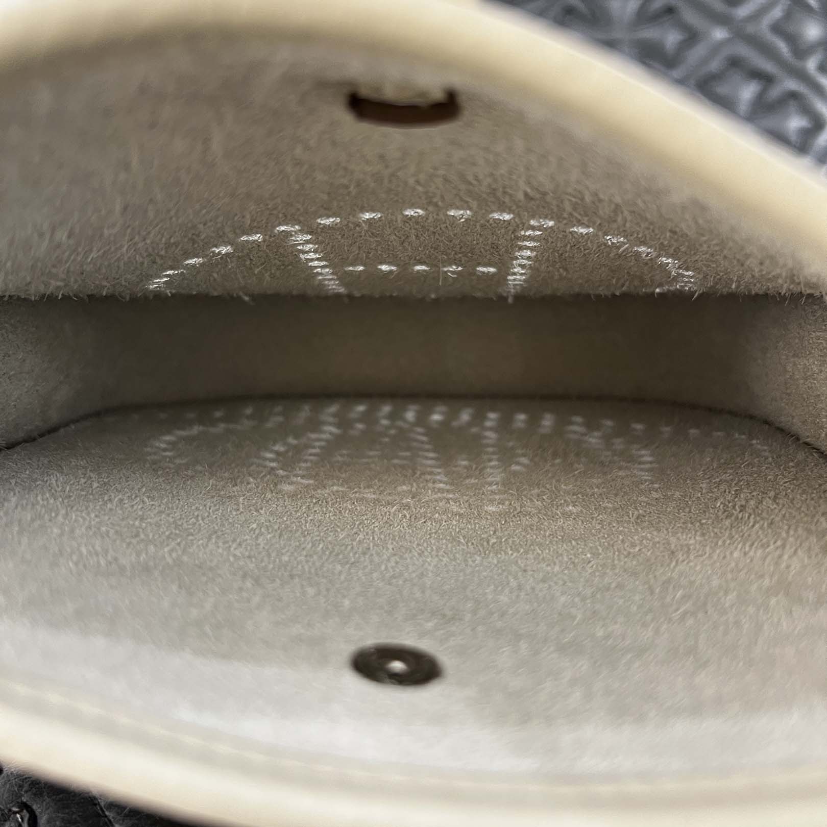 HERMES Evelyn Amazon TPM "Craie" K刻印 エルメス エブリン アマゾン TPM "クレ" レザーショルダーバッグ K刻印