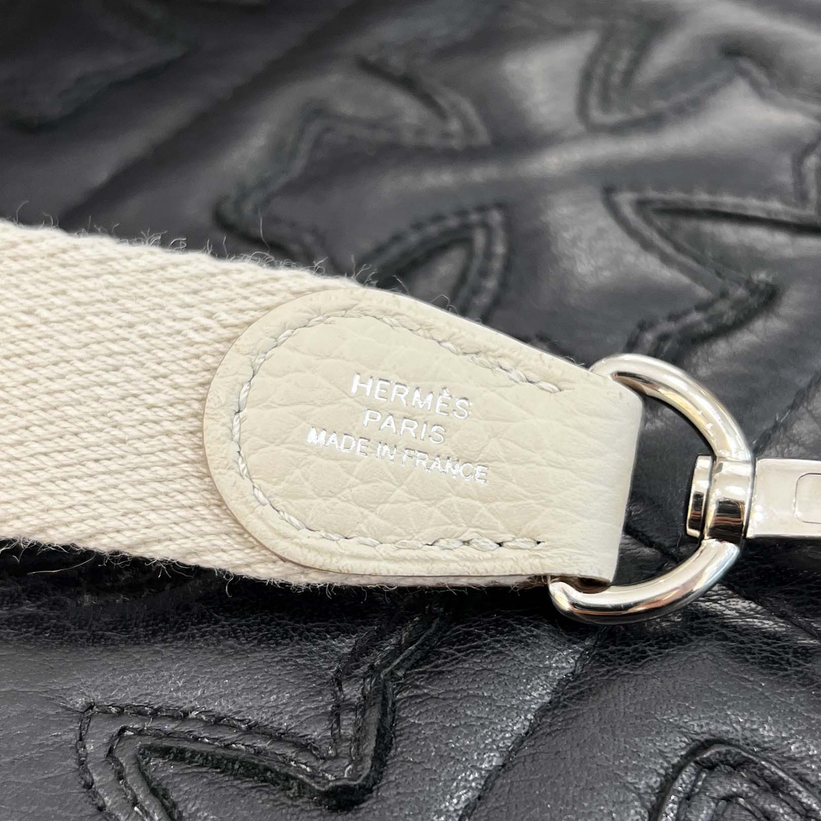 HERMES Evelyn Amazon TPM "Craie" K刻印 エルメス エブリン アマゾン TPM "クレ" レザーショルダーバッグ K刻印