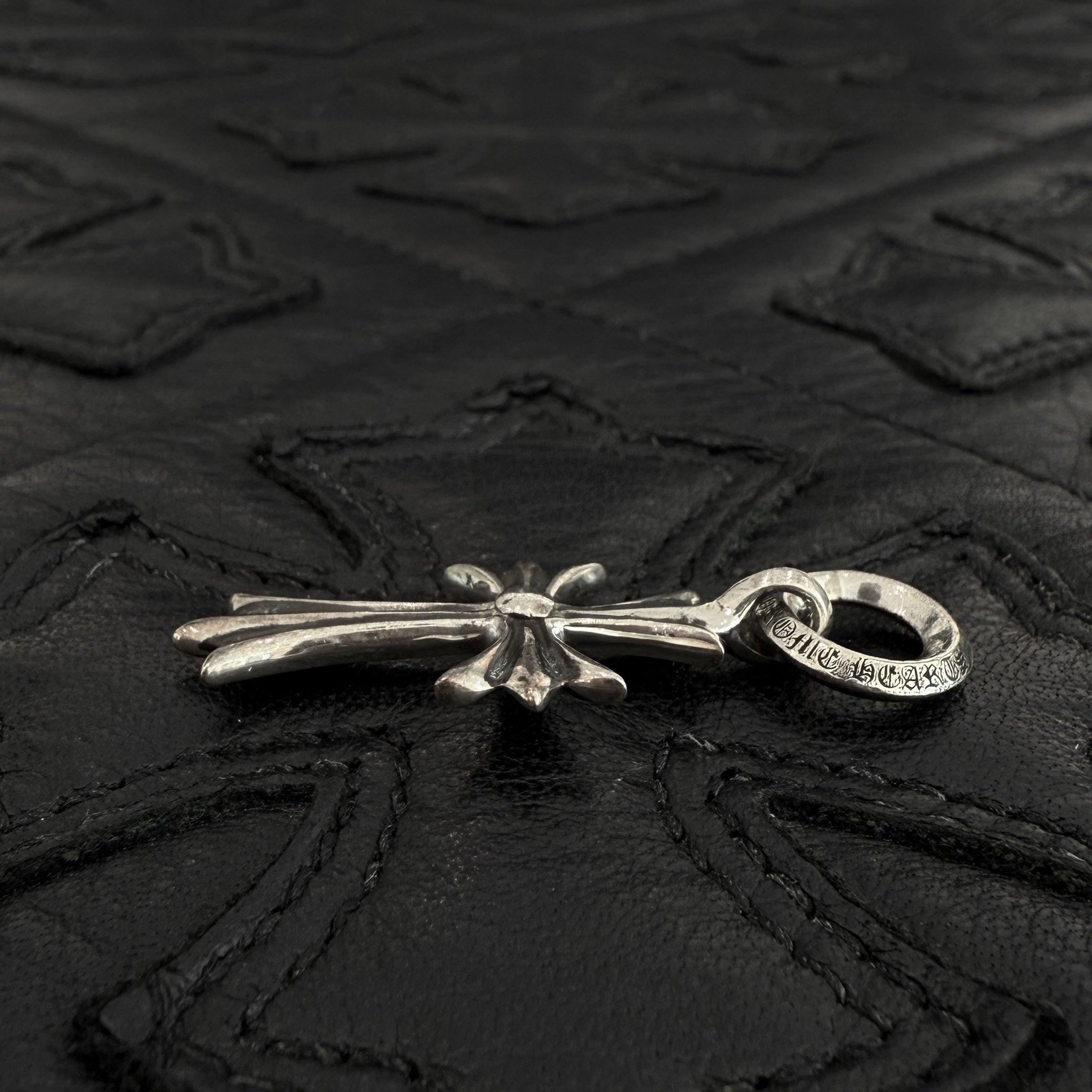 CHROME HEARTS Tiny Cross Charm Pendant Top クロムハーツ タイニークロス チャーム ペンダントトップ