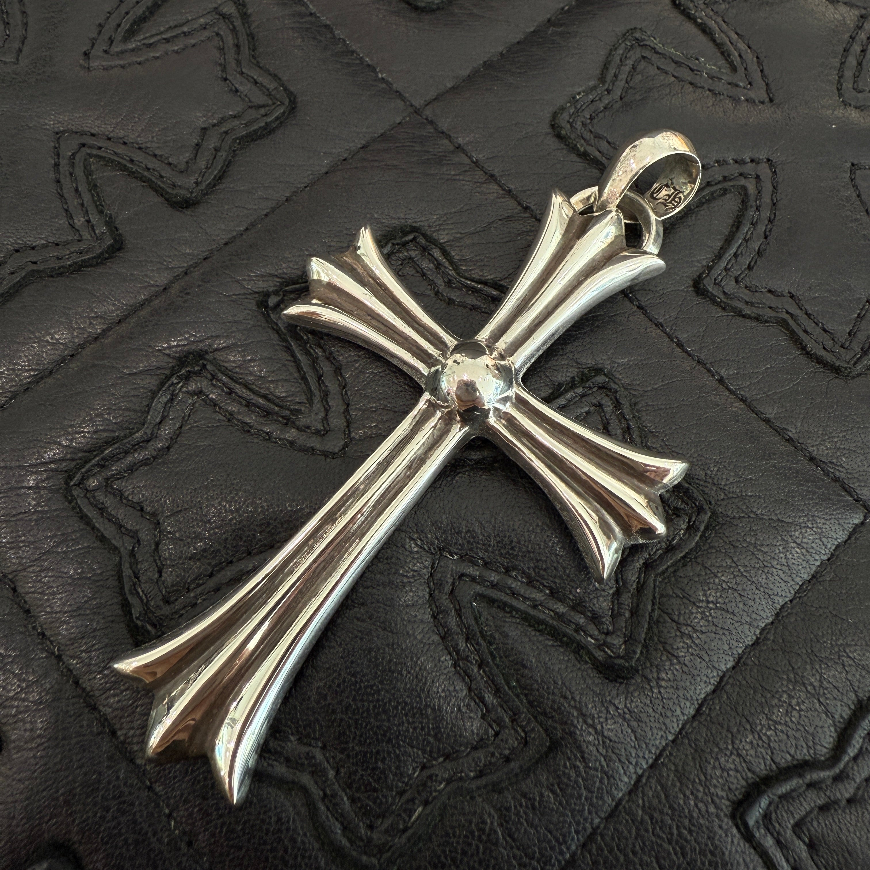 CHROME HEARTS Large Cross With Bail Pendant Top クロムハーツ ラージクロス ウィズ ベイル ペンダントトップ