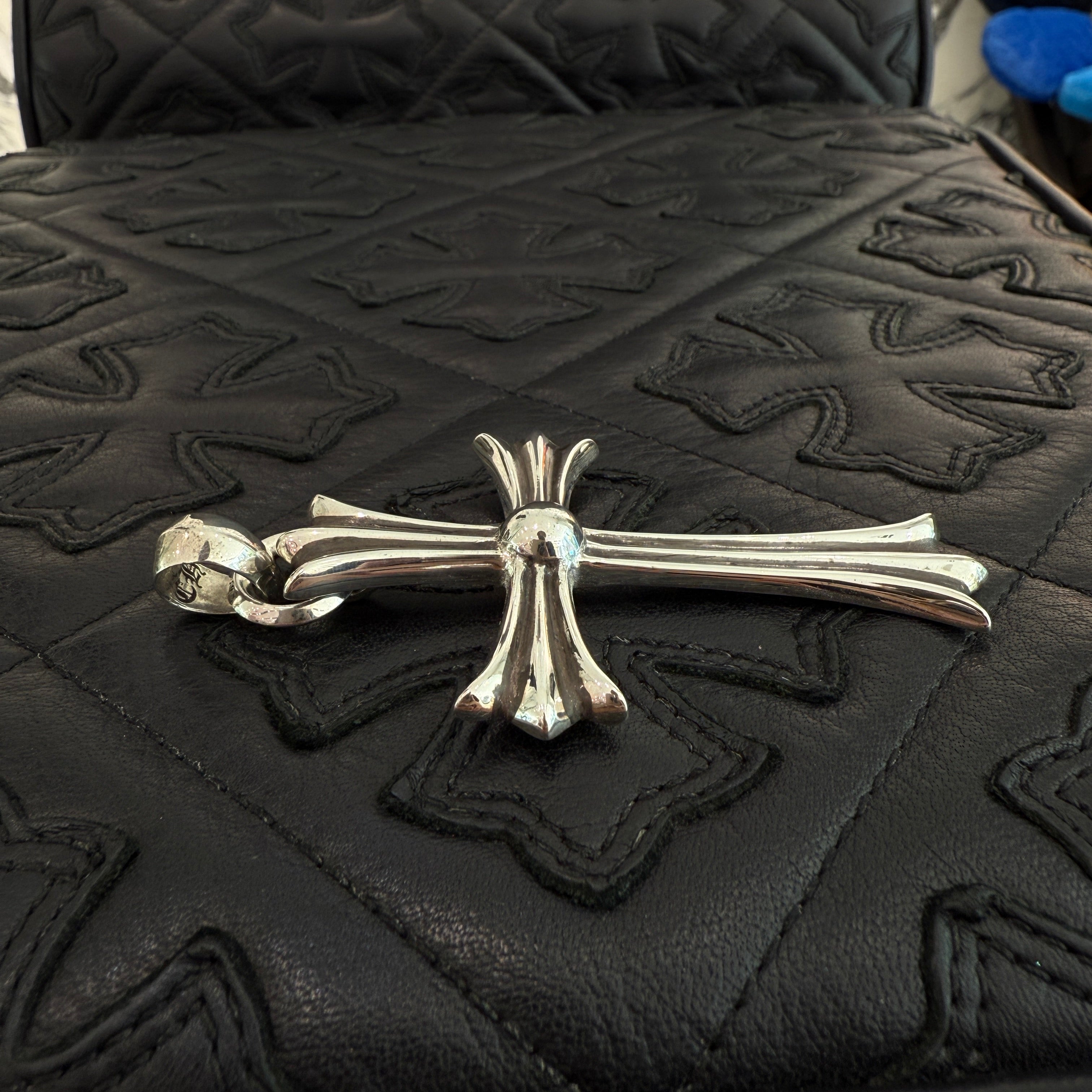 CHROME HEARTS Large Cross With Bail Pendant Top クロムハーツ ラージクロス ウィズ ベイル ペンダントトップ