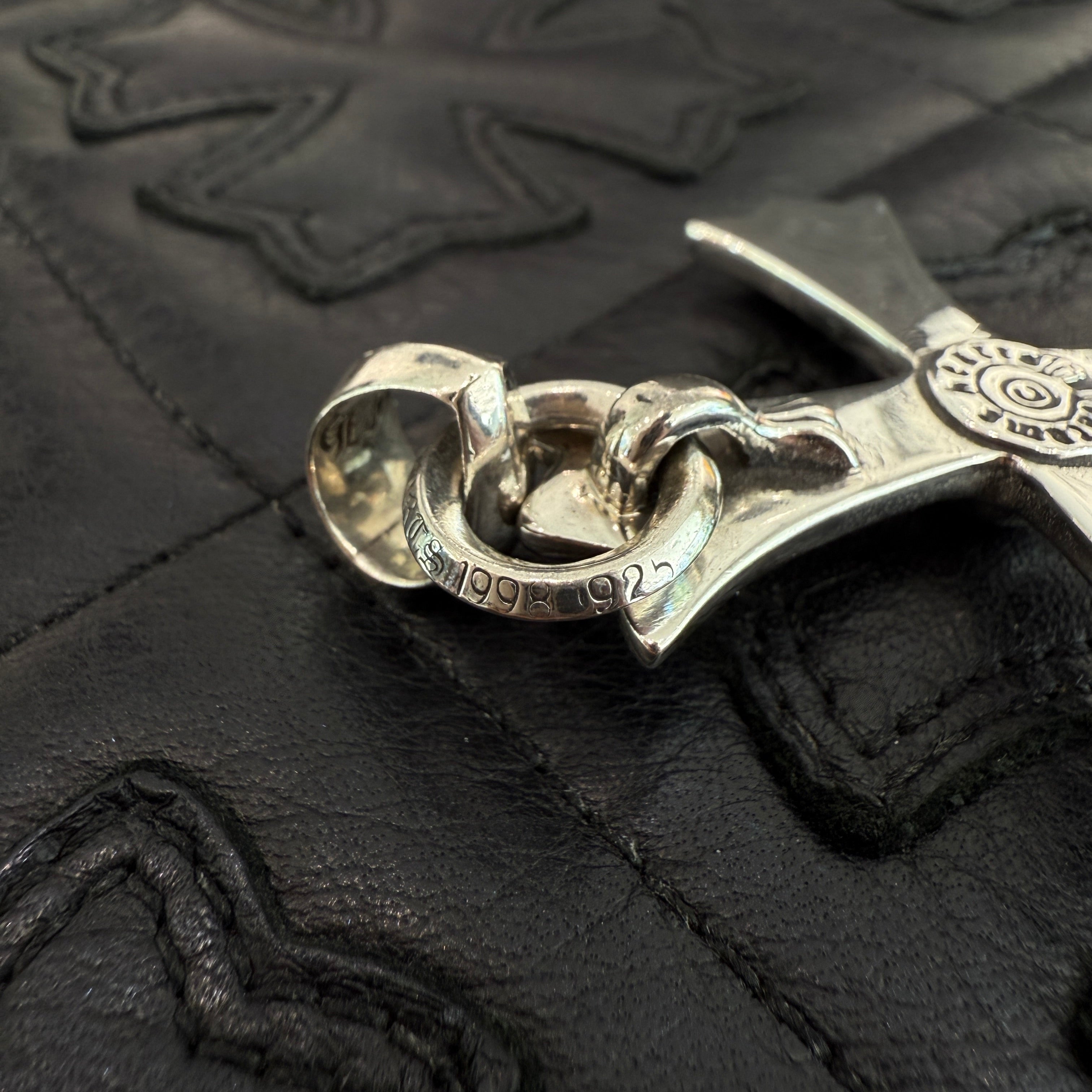 CHROME HEARTS Large Cross With Bail Pendant Top クロムハーツ ラージクロス ウィズ ベイル ペンダントトップ