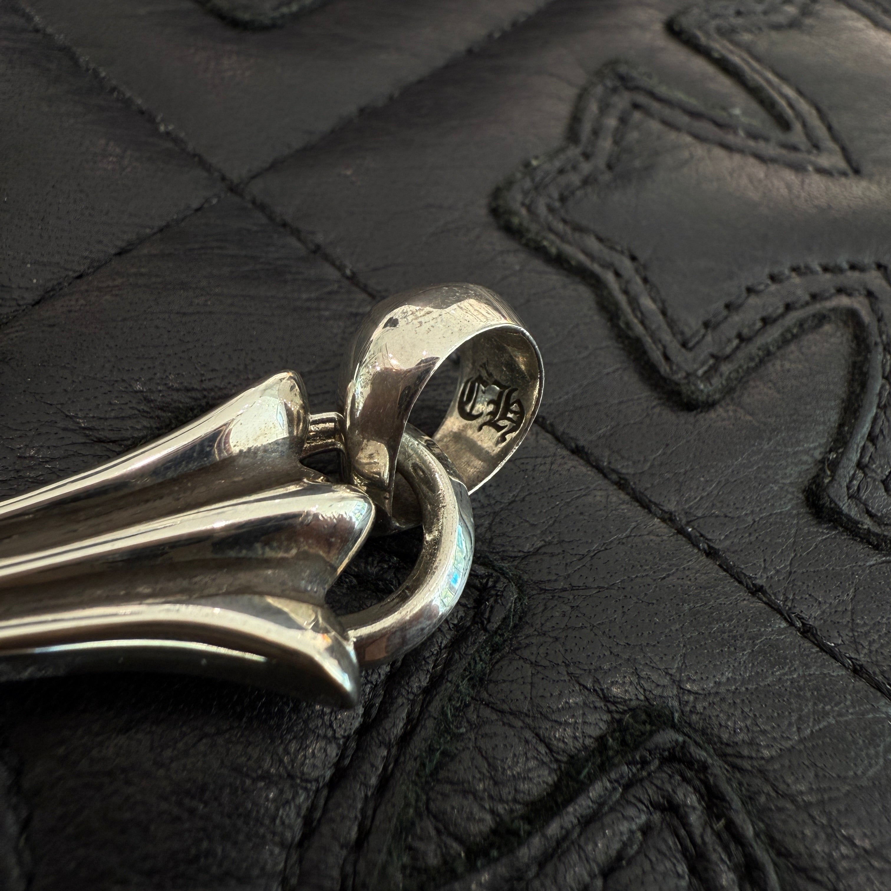 CHROME HEARTS Large Cross With Bail Pendant Top クロムハーツ ラージクロス ウィズ ベイル ペンダントトップ