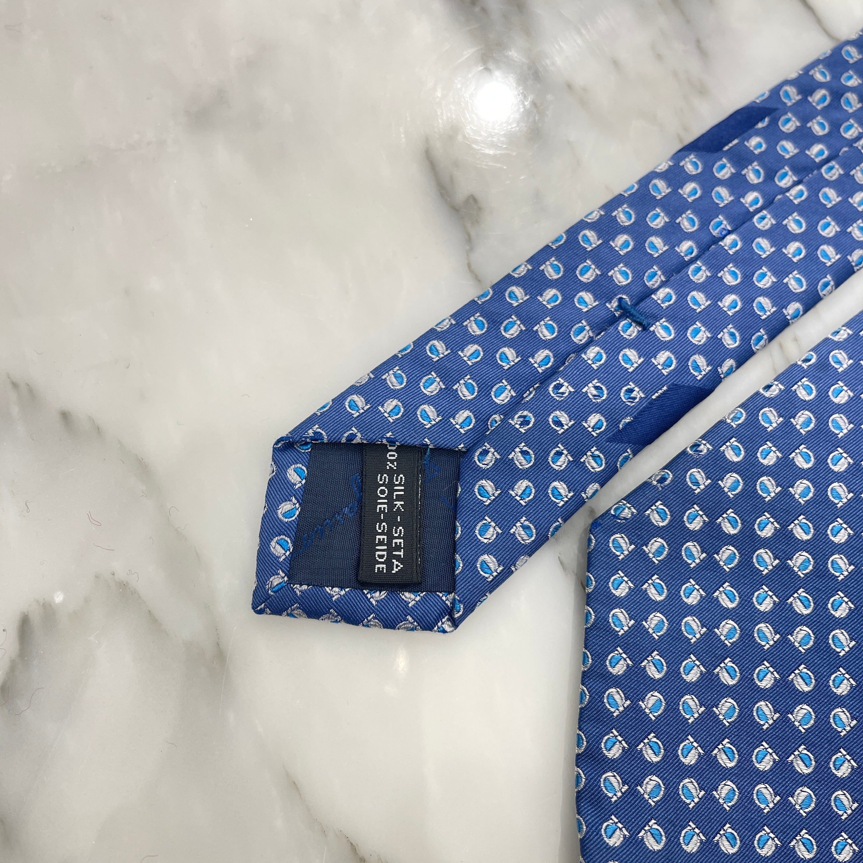 Salvatore Ferragamo Gancini Silk Suit Tie "Fish Print" サルバトーレフェラガモ ガンチーニ シルク スーツ ネクタイ "魚柄"