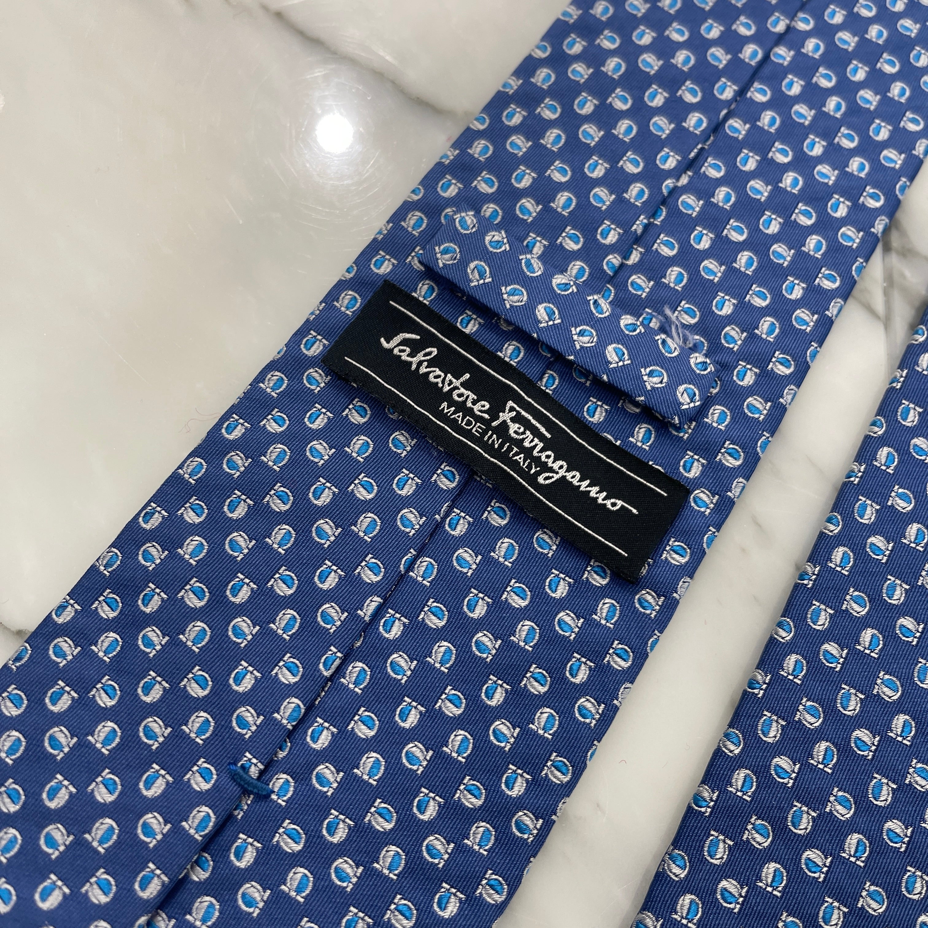 Salvatore Ferragamo Gancini Silk Suit Tie "Fish Print" サルバトーレフェラガモ ガンチーニ シルク スーツ ネクタイ "魚柄"