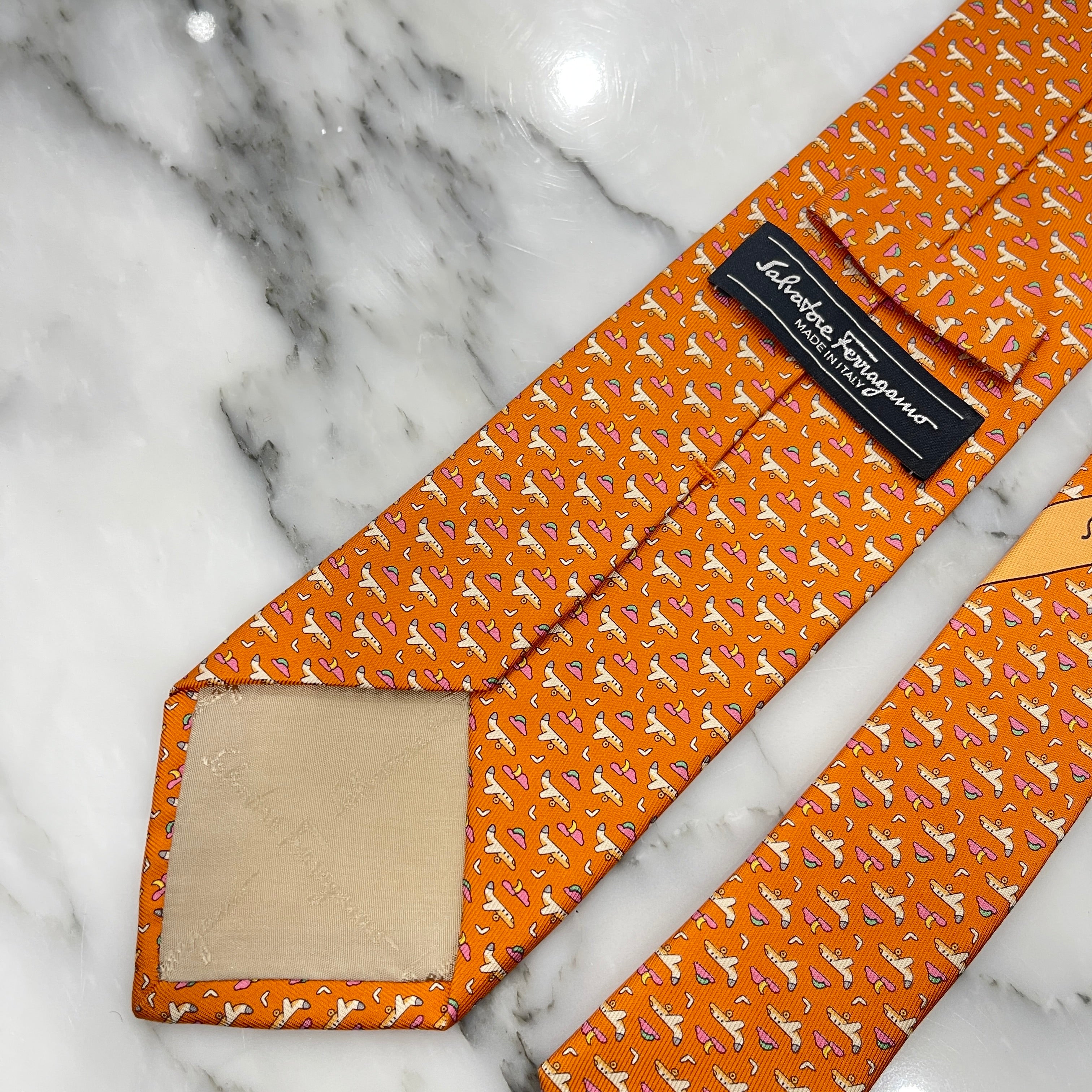 Salvatore Ferragamo Gancini Silk Suit Tie "Airplane Print" サルバトーレフェラガモ ガンチーニ シルク スーツ ネクタイ "飛行機"