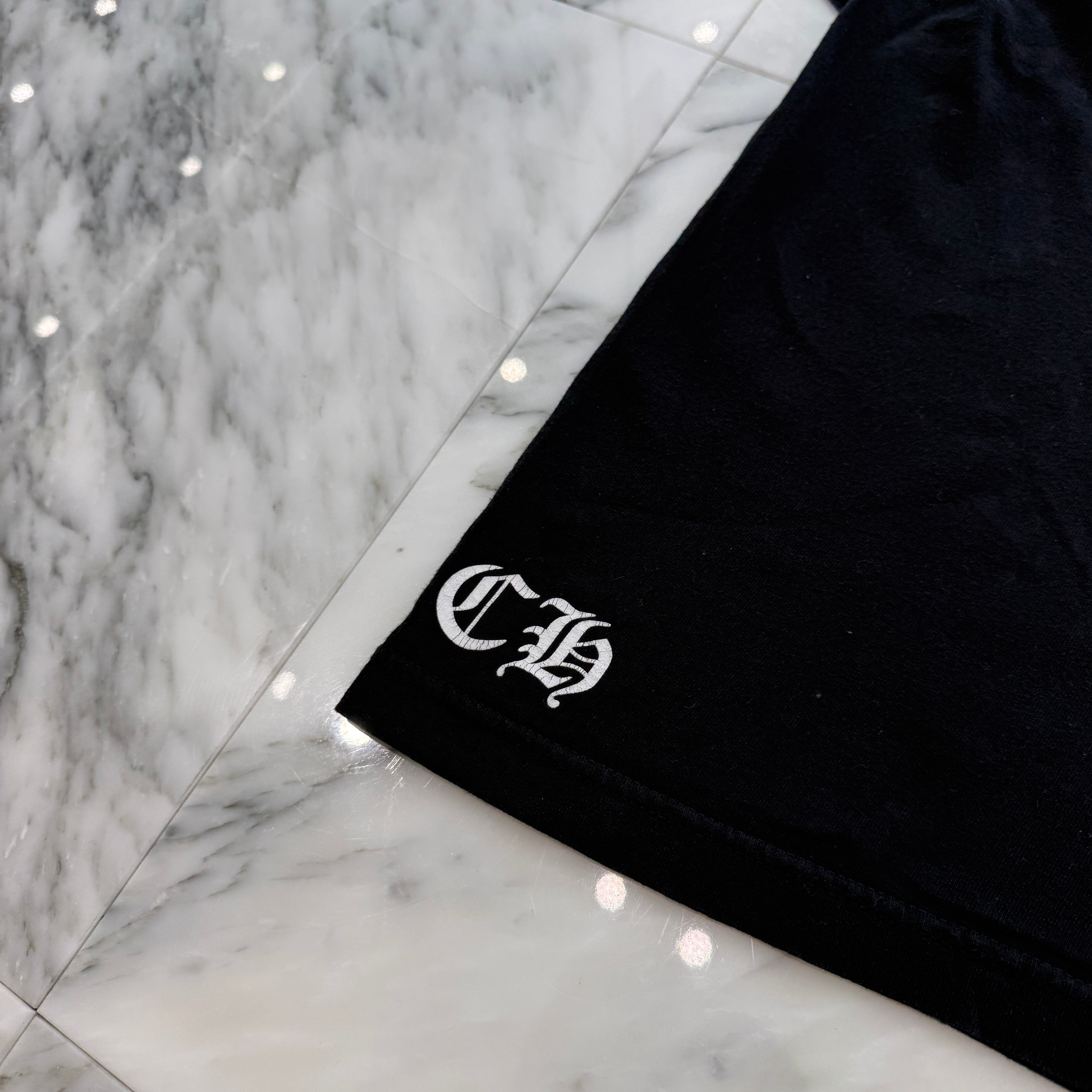 CHROME HEARTS × OFF-WHITE LONDON Limited Scroll Logo Tee Size M クロムハ―ツ×オフホワイト ロンドン限定 スクロールロゴ Tシャツ サイズM