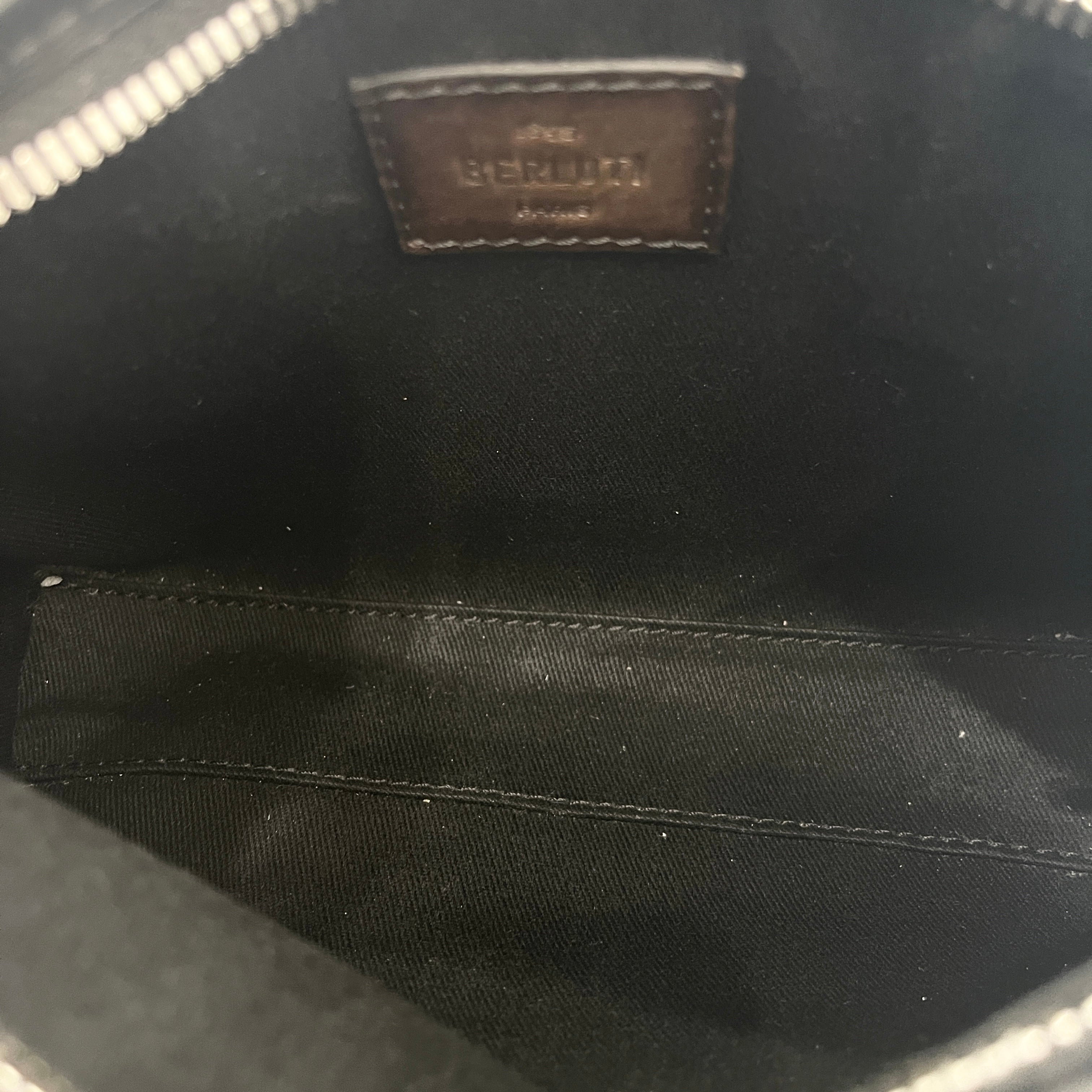 Berluti Black Canvas Escapade Messenger Bag M207341 ベルルッティ ブラックキャンパス エスカペイド メッセンジャーバッグ