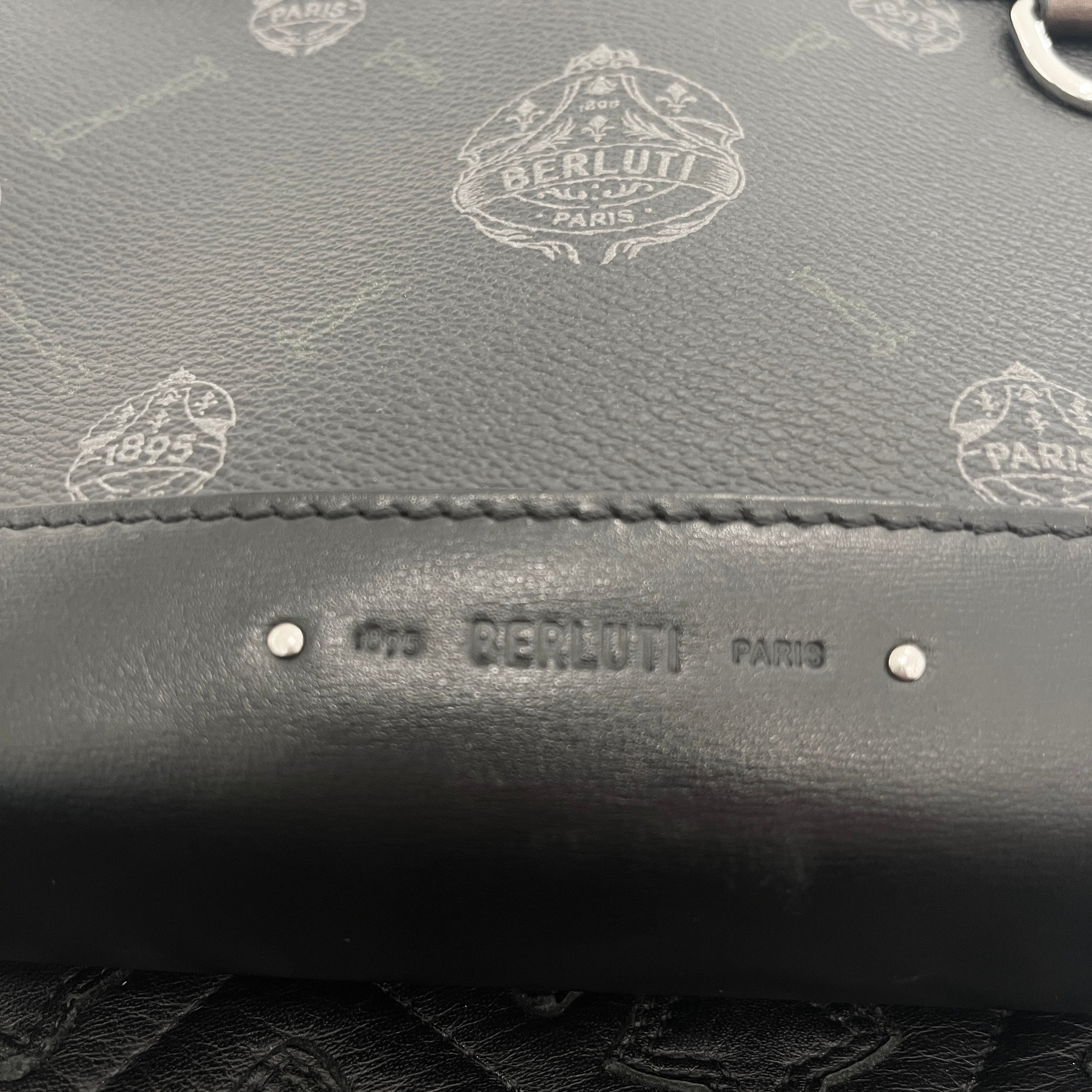 Berluti Black Canvas Escapade Messenger Bag M207341 ベルルッティ ブラックキャンパス エスカペイド メッセンジャーバッグ