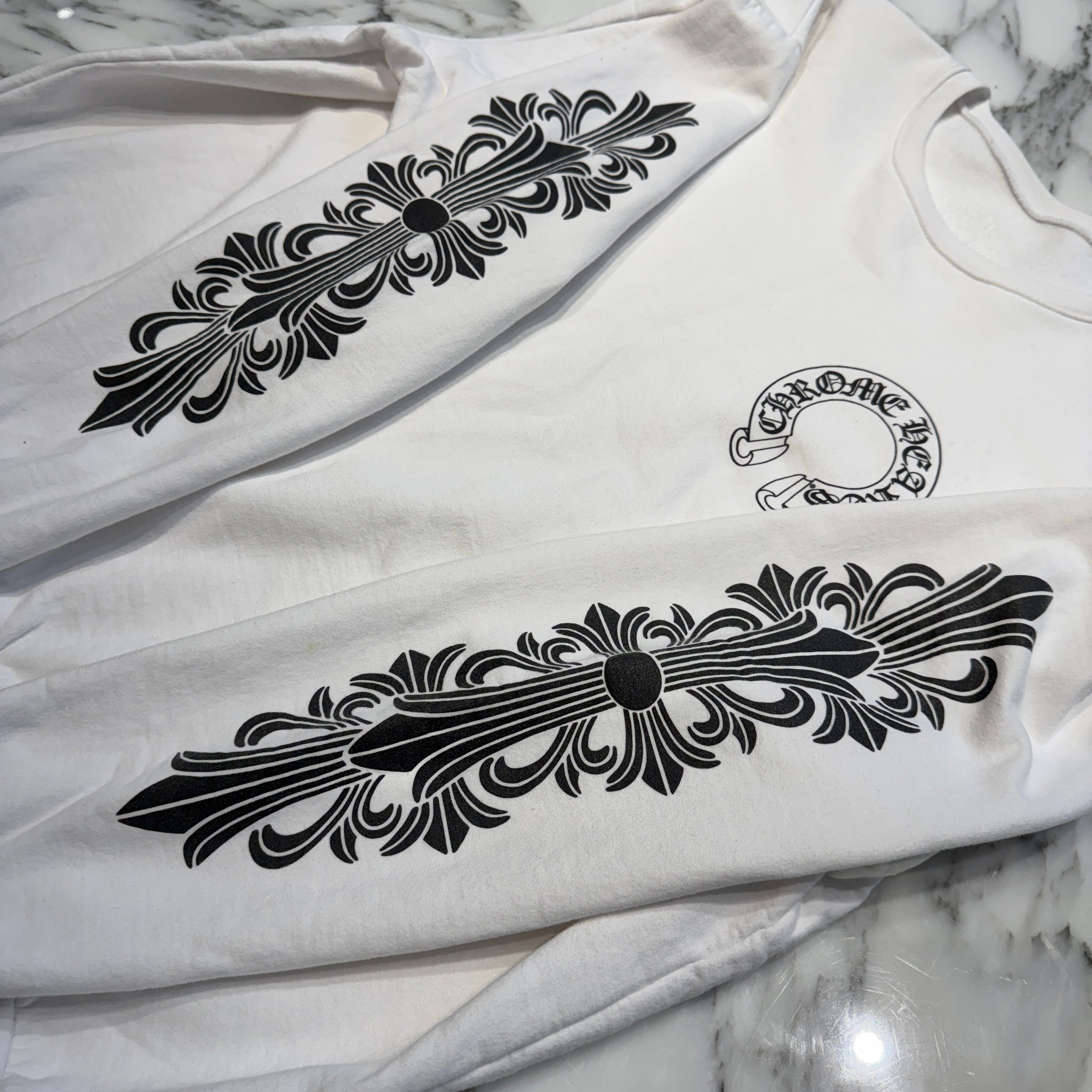 CHROME HEARTS Floral Cross Horseshoe Crewneck Sweat Shirts Size L クロムハーツ フローラルクロス ホースシュー クルーネック スウェットシャツ サイズL