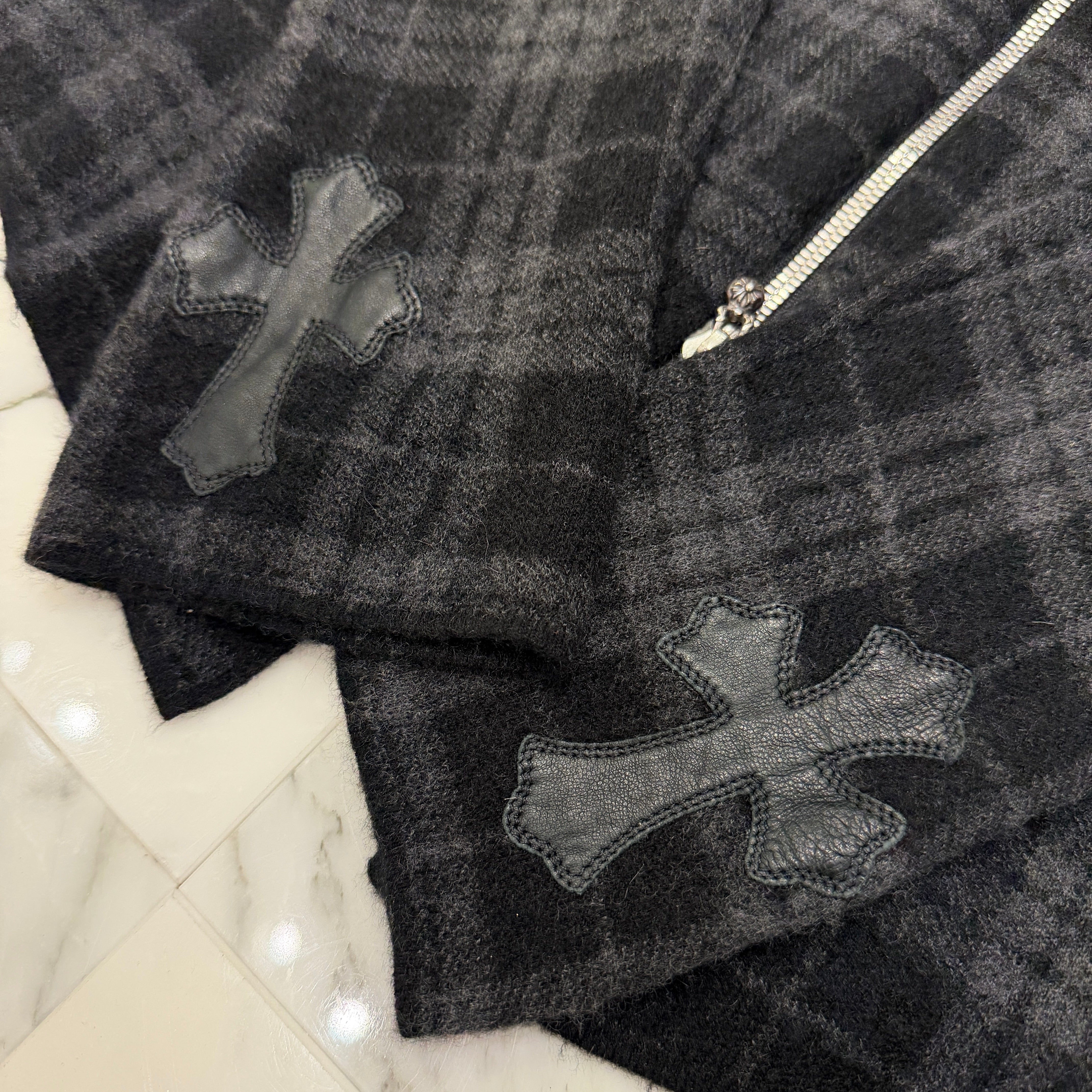 CHROME HEARTS Y NOT Leather Cross Patch Cashmere Zip Up Hoodie Size M クロムハーツ ワイノット レザークロスパッチ カシミヤ ジップアップ フーディ サイズM