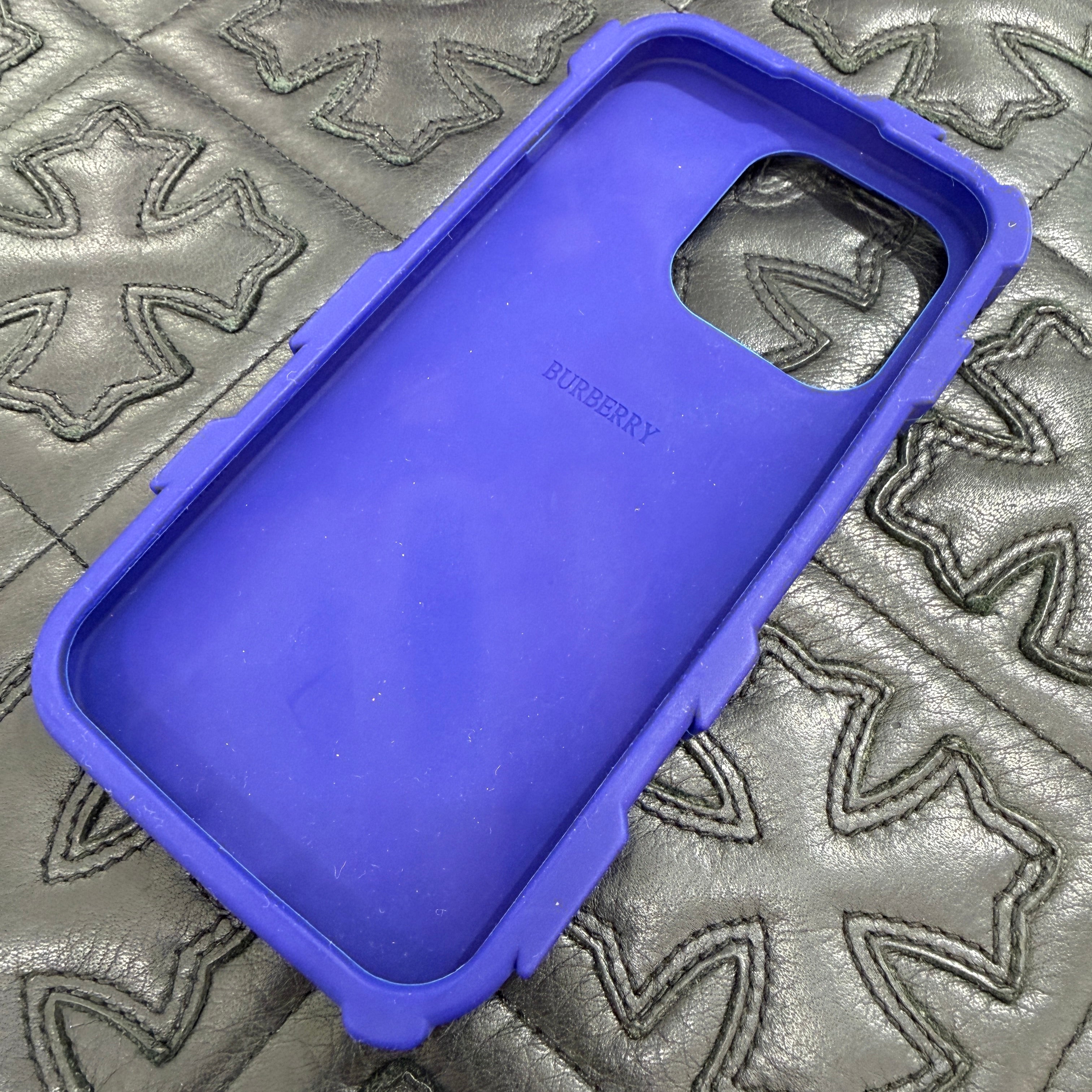 BURBERRY 2024SS Check iPhone 15 Pro Case 8080759 バーバリー チェック アイフォン 15 プロ ケース