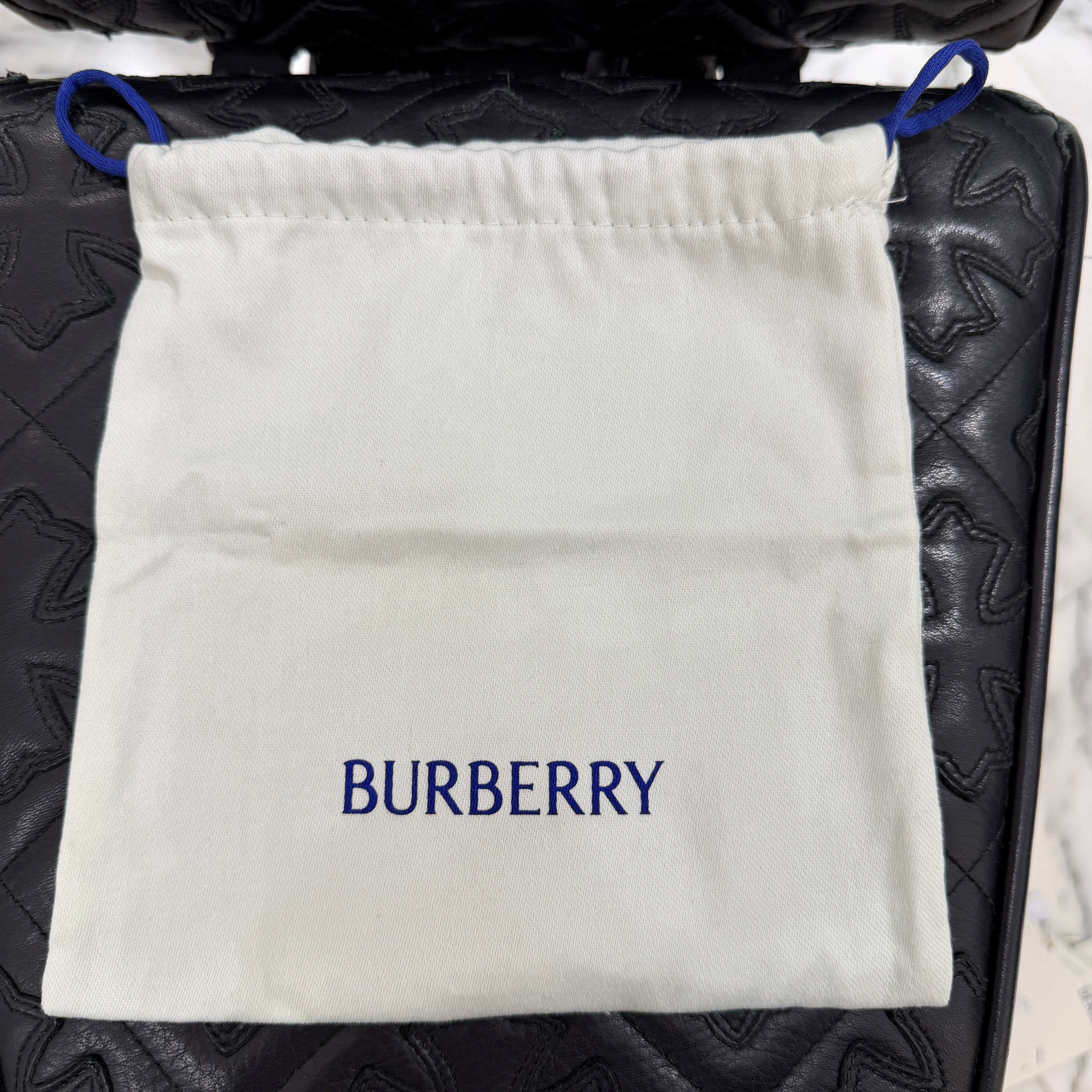 BURBERRY 2024SS Check iPhone 15 Pro Case 8080759 バーバリー チェック アイフォン 15 プロ ケース