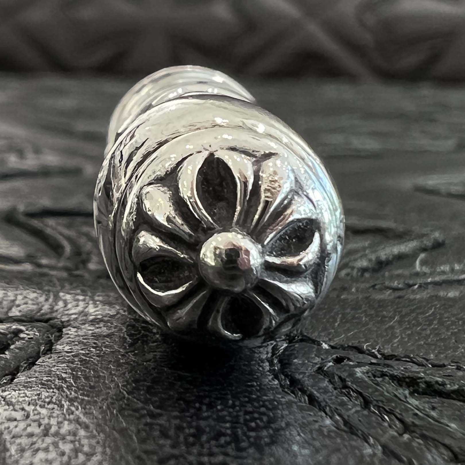 CHROME 【CHROME HEARTS】ケルティックローラー ペンダントトップ