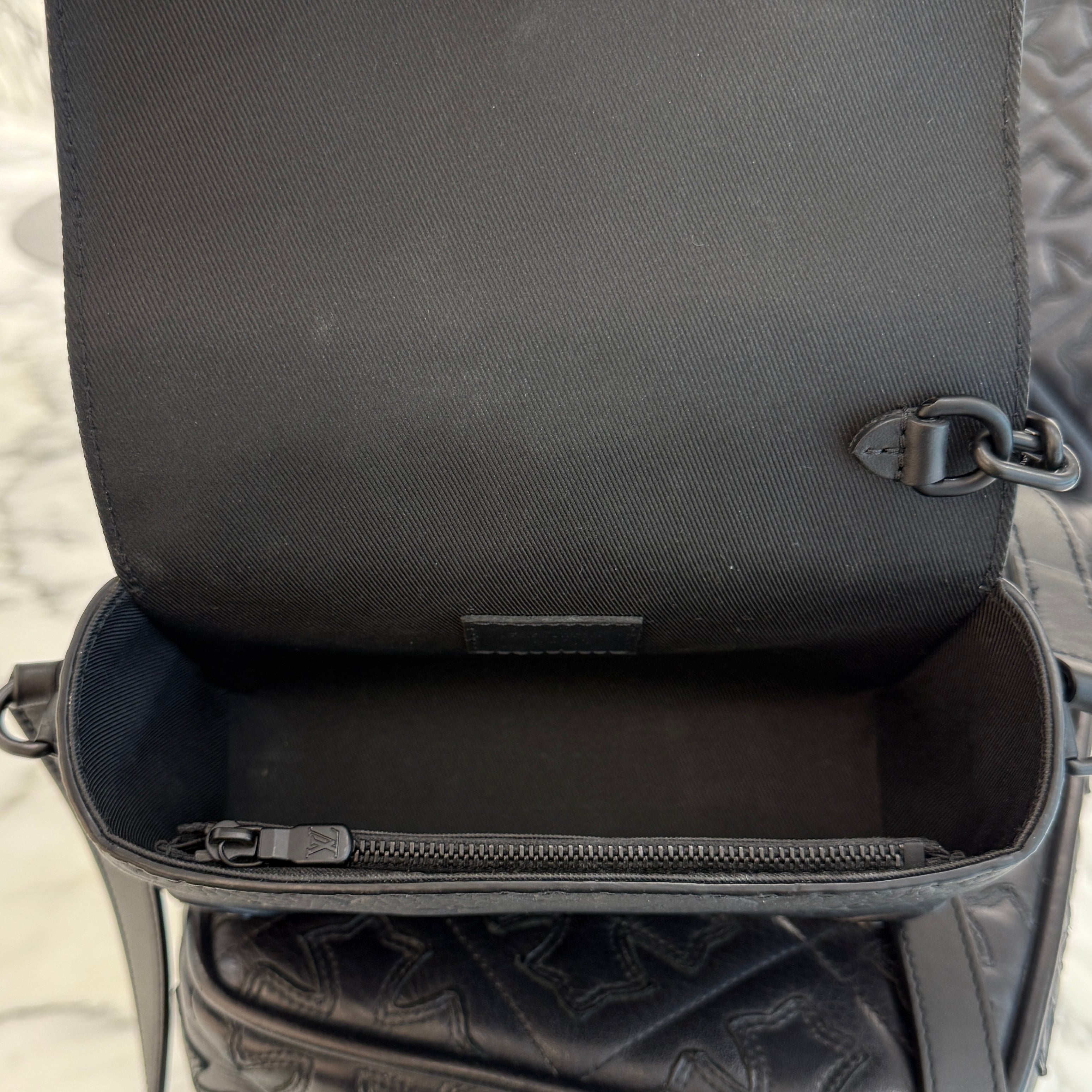 LOUIS VUITTON Steamer Wearable Wallet M81746 ルイヴィトン