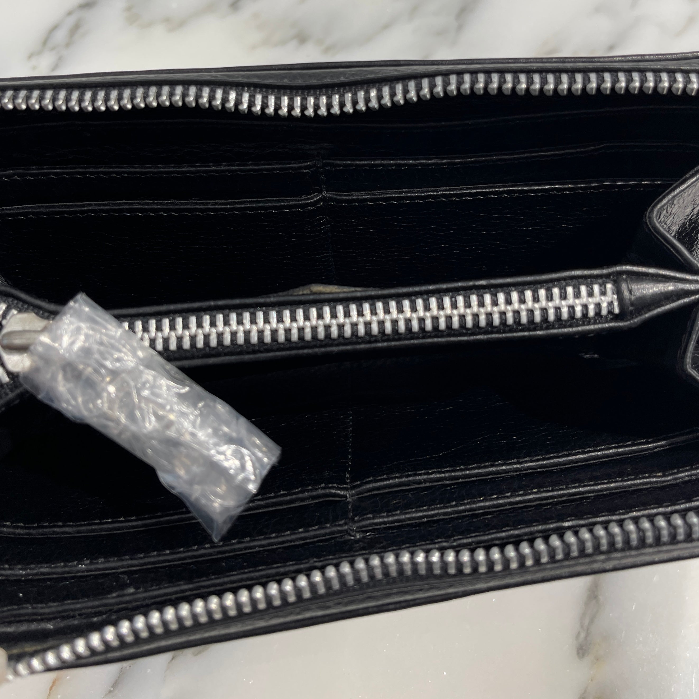 CHROME HEARTS Filigree Plus Leather Patch Round Zip Wallet クロムハーツ フィリグリープラス レザーパッチ ウォレット