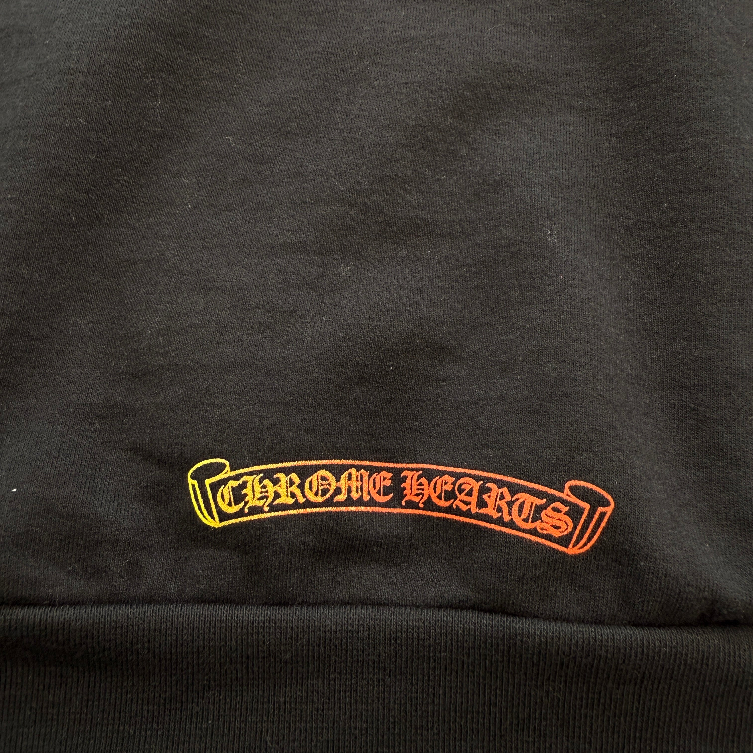 CHROME HEARTS Gradient Vertical Logo Print Pullover Hoodie Size XL クロムハーツ グラデーション ヴァーティカルロゴ プリント プルオーバー フーディー サイズXL